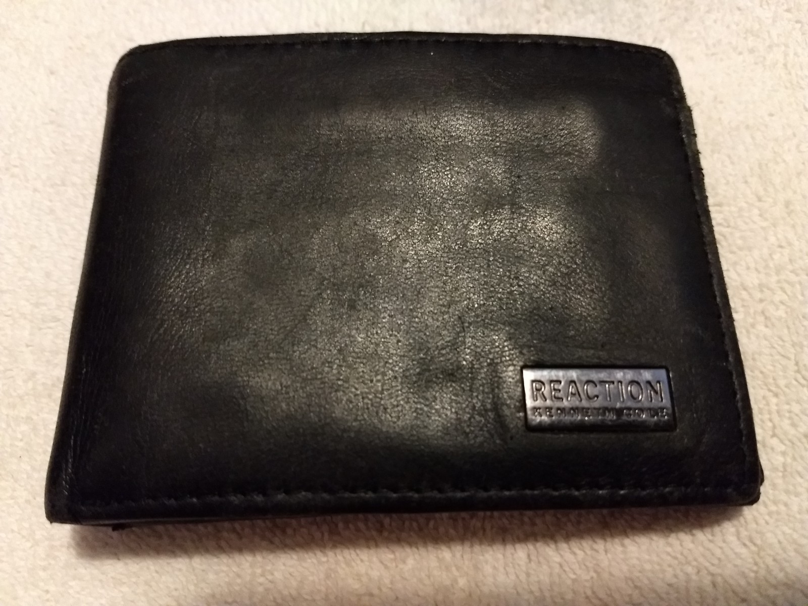 Kenneth Cole Reaction Genuine Leather Bifold Wallet w/ Clear ID Window, Black