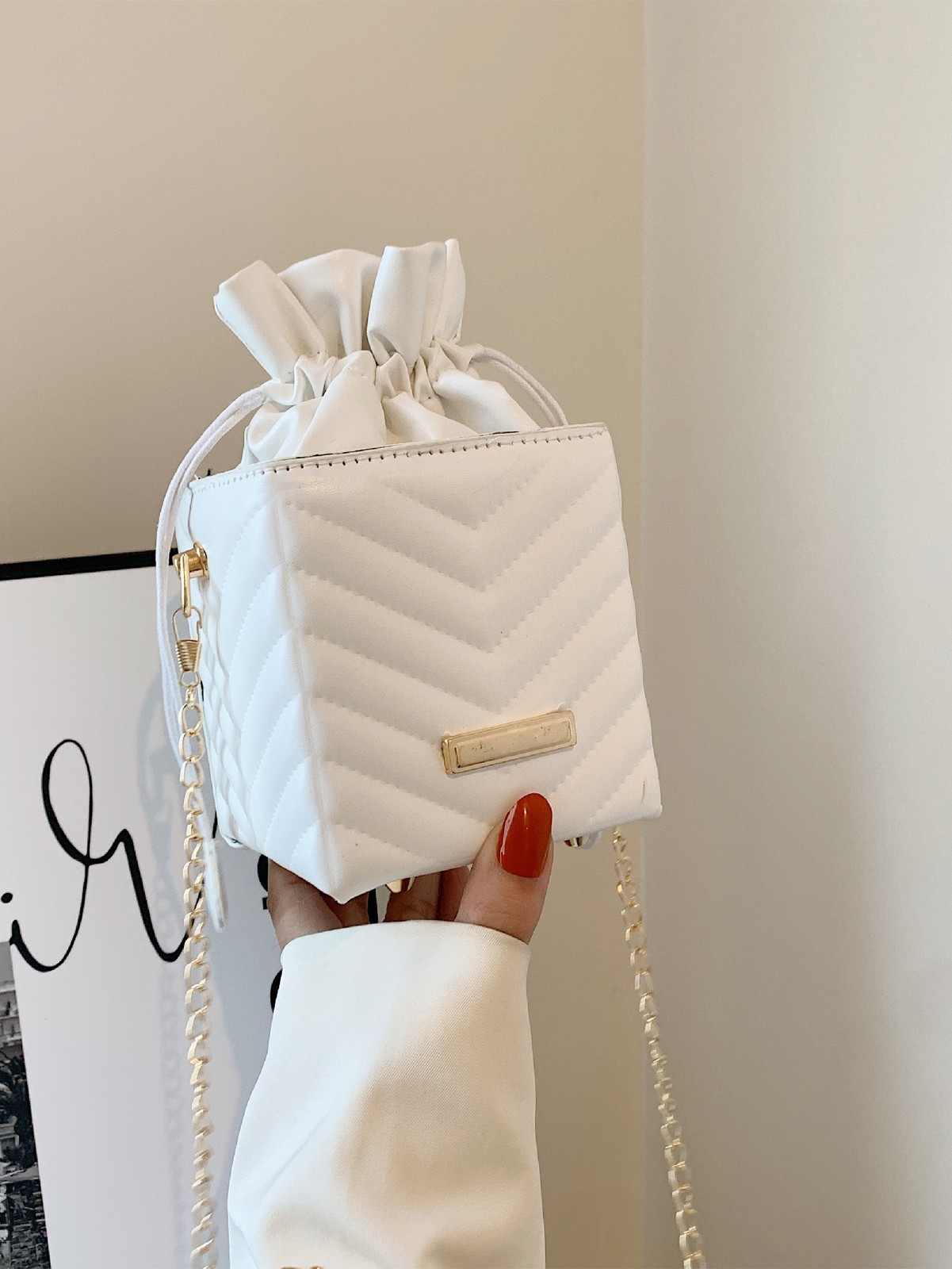 Mini Chevron Drawstring Bag Women Chain Shoulder Crossbody Fashion Party