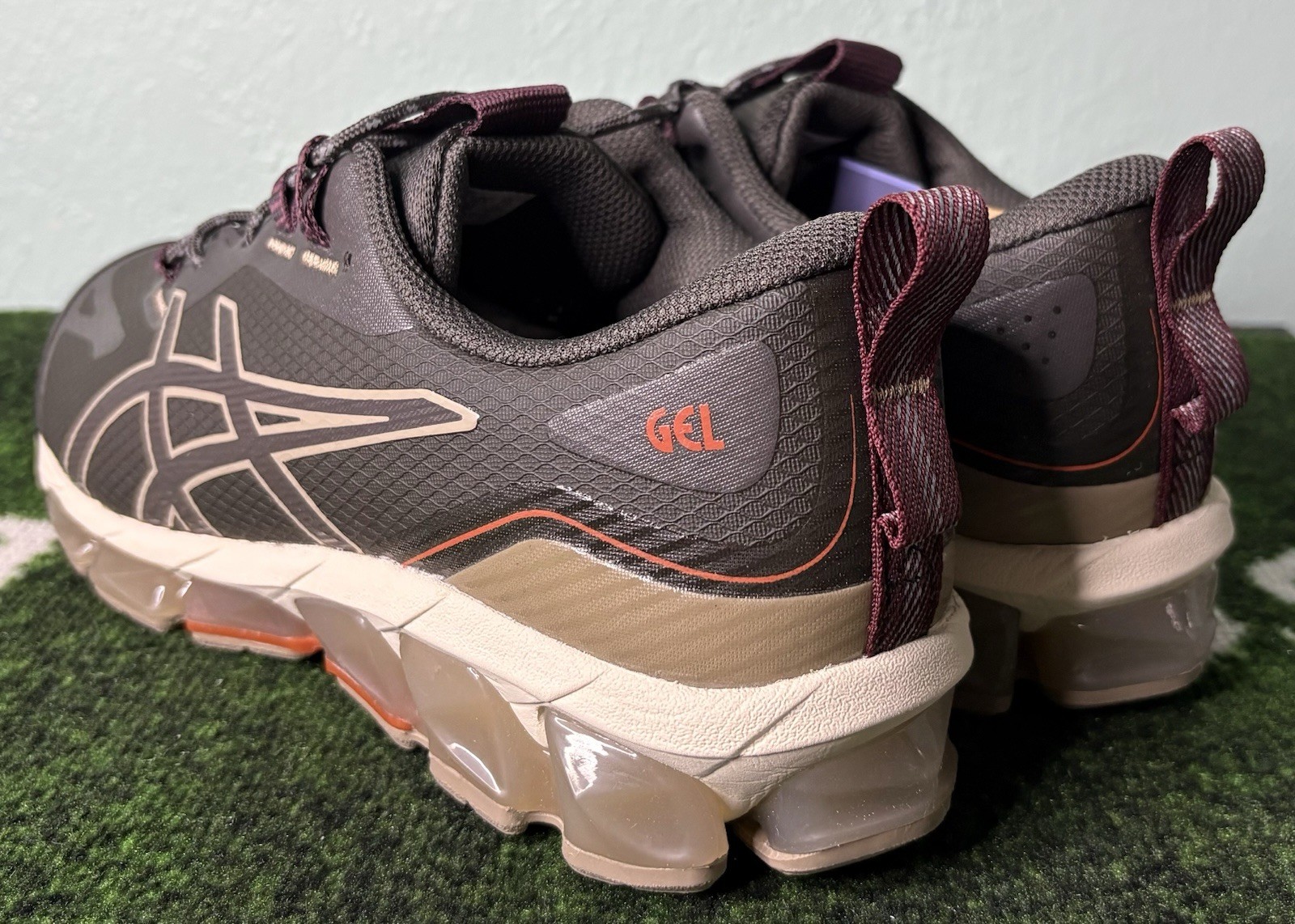 US Men’s 7.5 – ASICS Gel Quantum 360 VII “Dark Sepia Greige” 1201A881-252