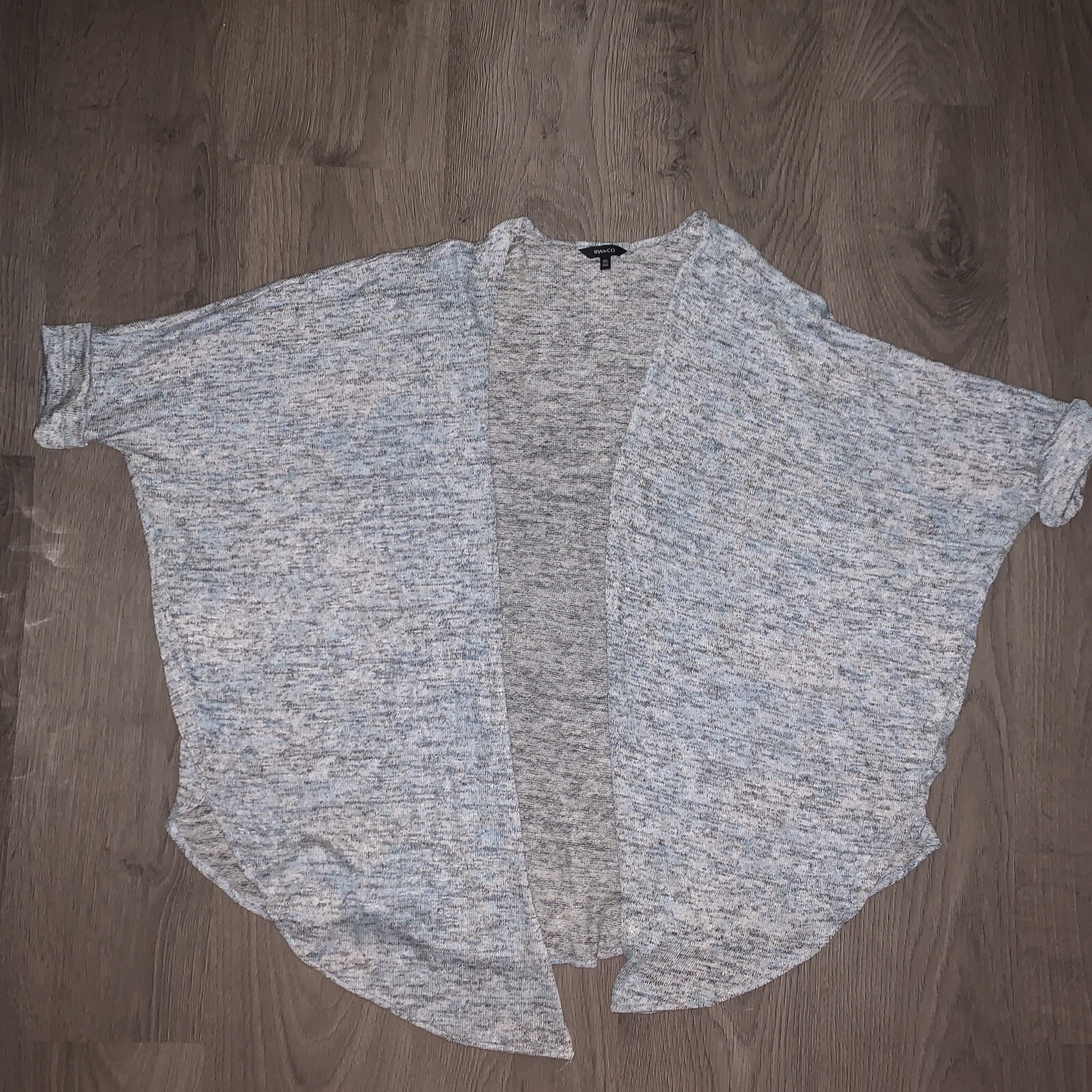 RW&CO Cardigan Womens Size M/L Grey Fine Knit Open, No Closure Bat Wing