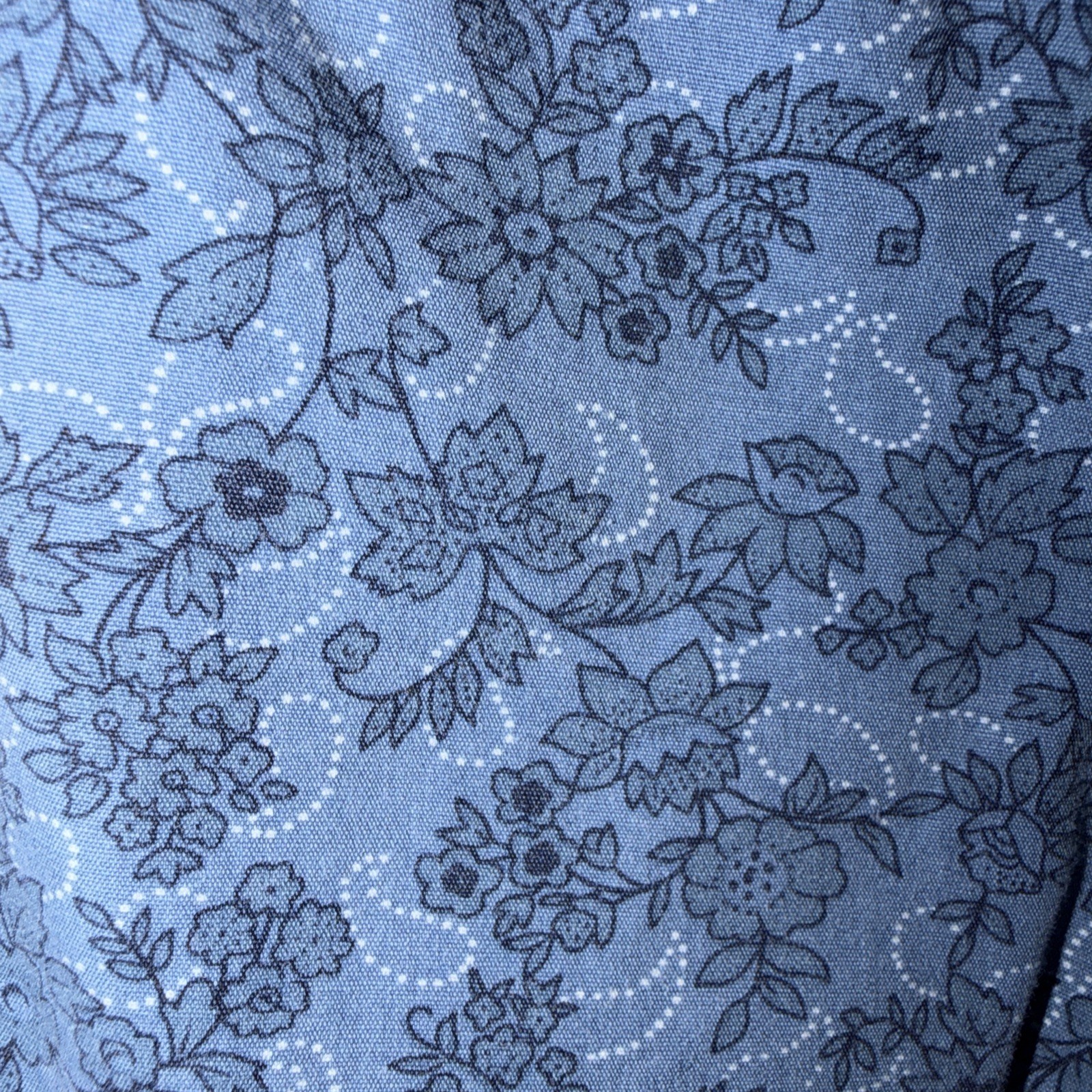 Woolrich Women’s M Short sleeve button up 100% Cotton, Sky pattern see pics
