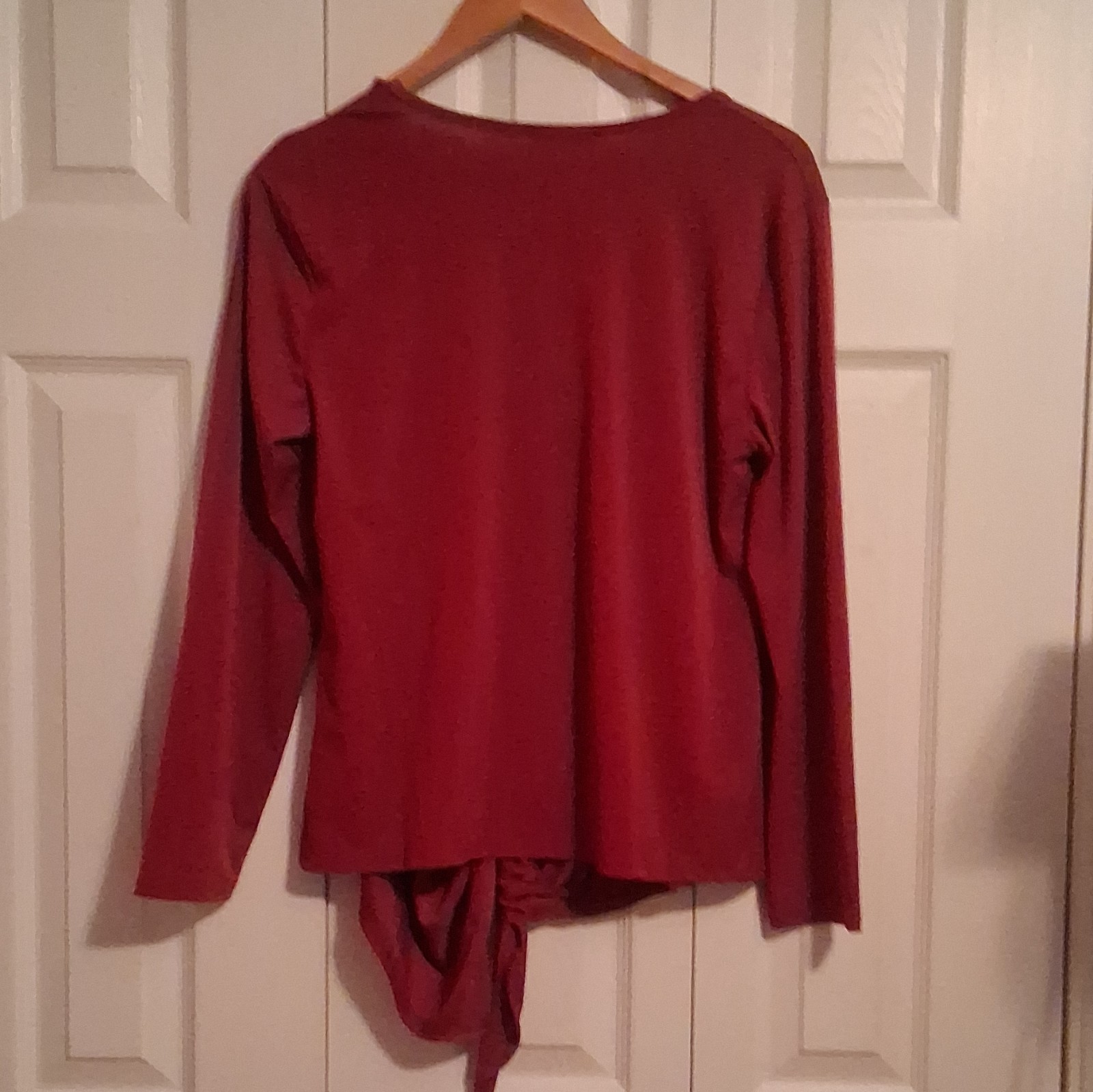 Lily by Primark Women’s M Burgundy Solid V-Neck Long Sleeve Tie Pullover Top