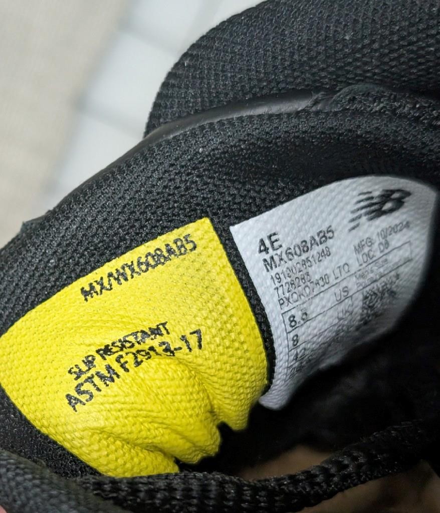 NEW BALANCE shoes 608 black 8.5 4E slip resistant MX608AB5