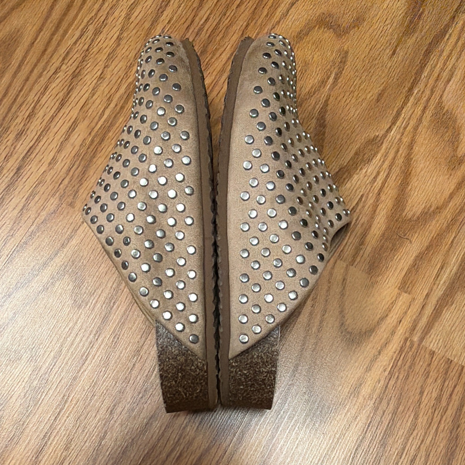 Steve Madden Vega Studded Slip-On Clog Mules Beige Women’s US 7