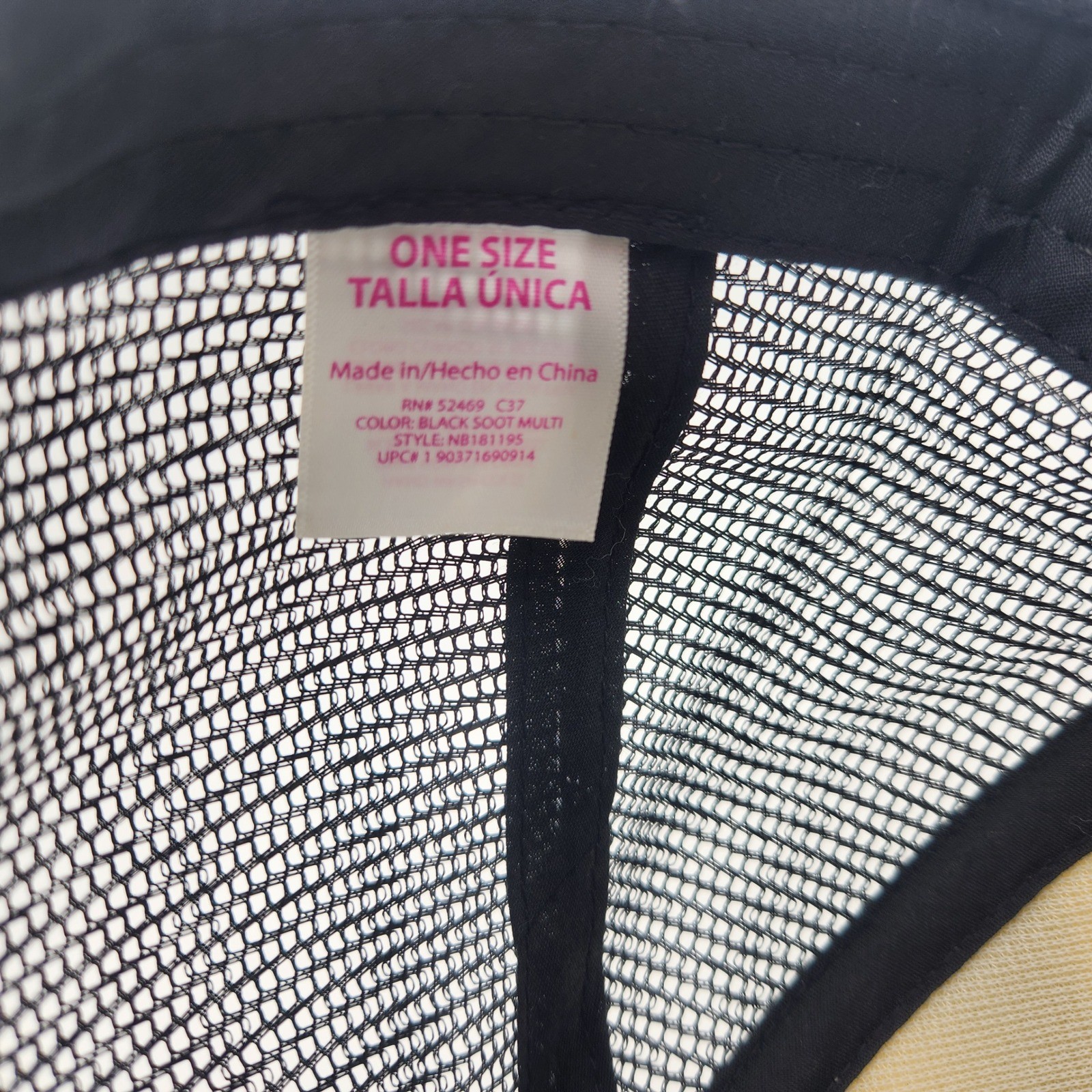 Black White Chevron Pineapple Trucker Hat Snapback Mesh Cap One Size EUC
