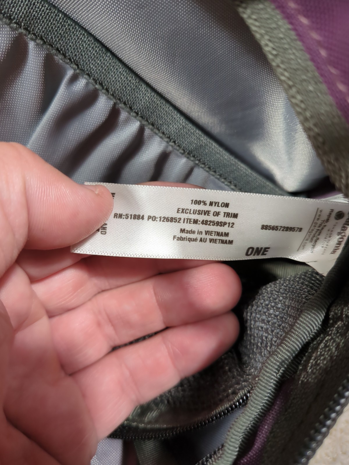 Patagonia Atom Sling 8L Sling Backpack – Padded Crossbody Bag – Purple & Pink