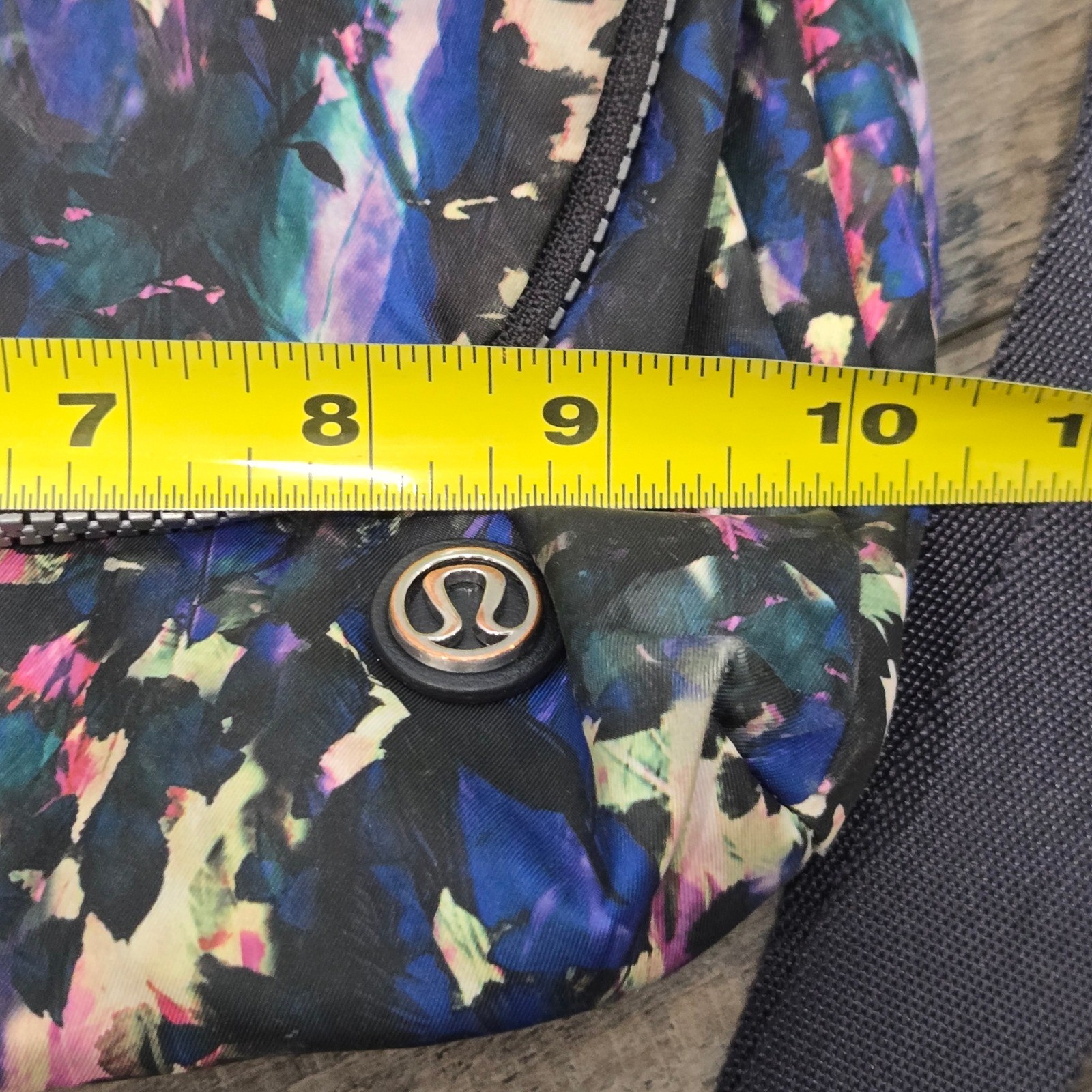 Lululemon Athletica Om Bag Floral Backdrop Abstract Crossbody Multi-Color