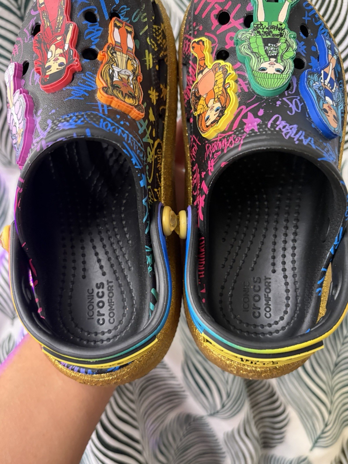 Crocs Rainbow High Classic Clog Kids J1 Black Multicolor Gold Glitter Slip On
