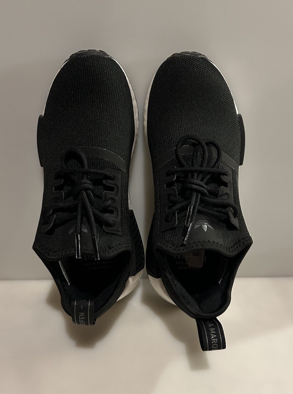 New Adidas NMD R1 Refined Black Running Shoes – Youth Size 5 / EU37 1/3 (Wm 6)