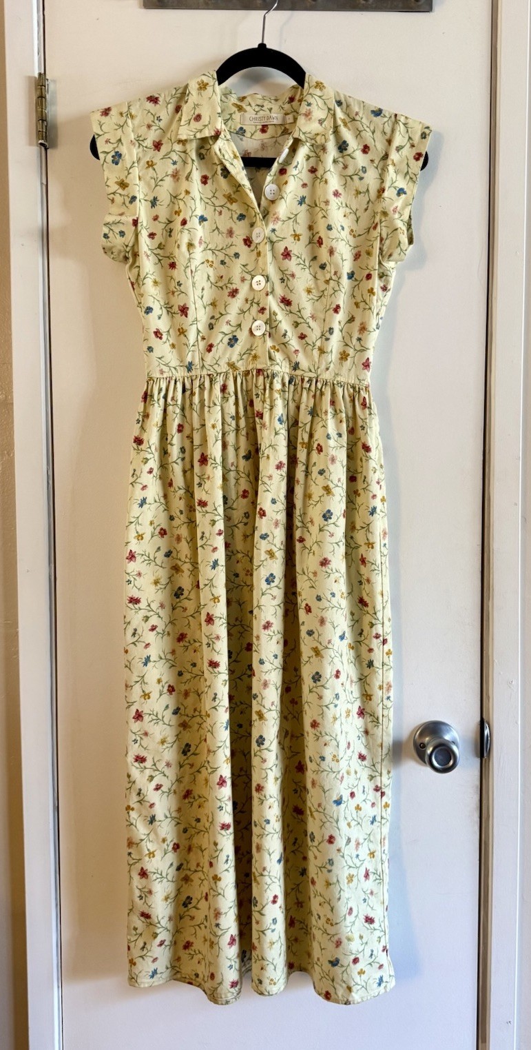 Size Small Christy Dawn Piper Midi Dress in Wildflower Field