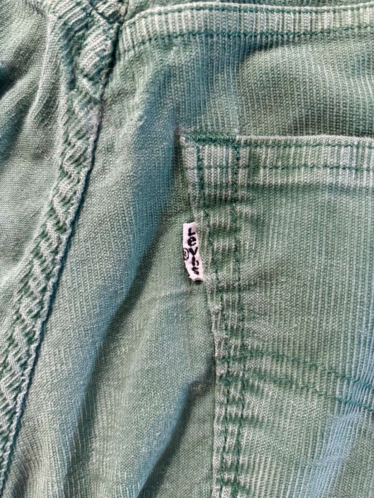 Levi’s Men’s 511 Green Corduroy Straight Fit Pants, Size 32 30