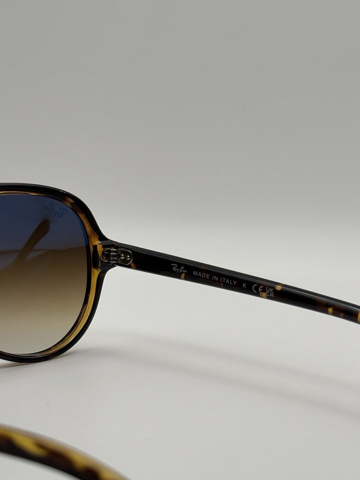 Ray-Ban Cats 5000 RB4125 Aviator Sunglasses Polished Light Havana/Brown Gradient