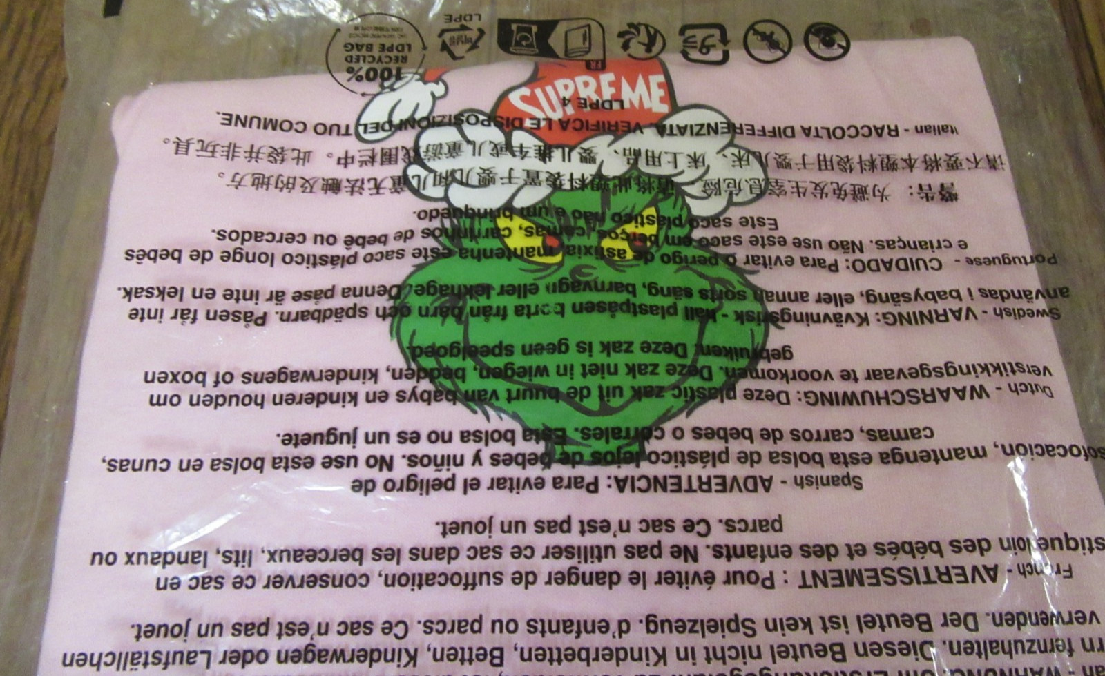 Supreme Grinch Tee T-Shirt Size Large Pink FW24 Supreme New York 2024 Brand New