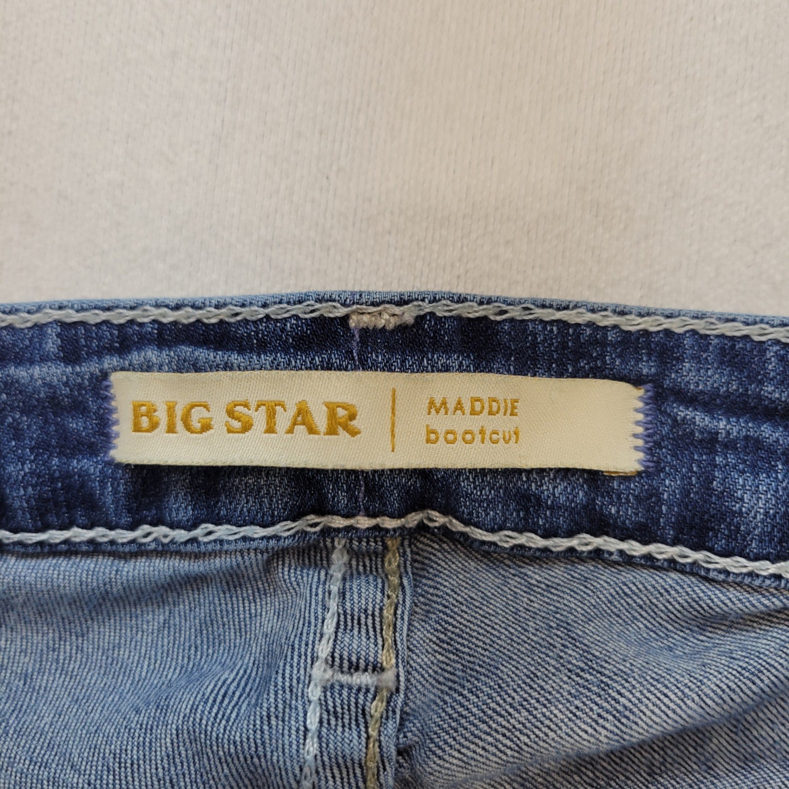 Big Star Maddie Bootcut Jeans Womens 26R Blue Denim Mid Rise Stretch