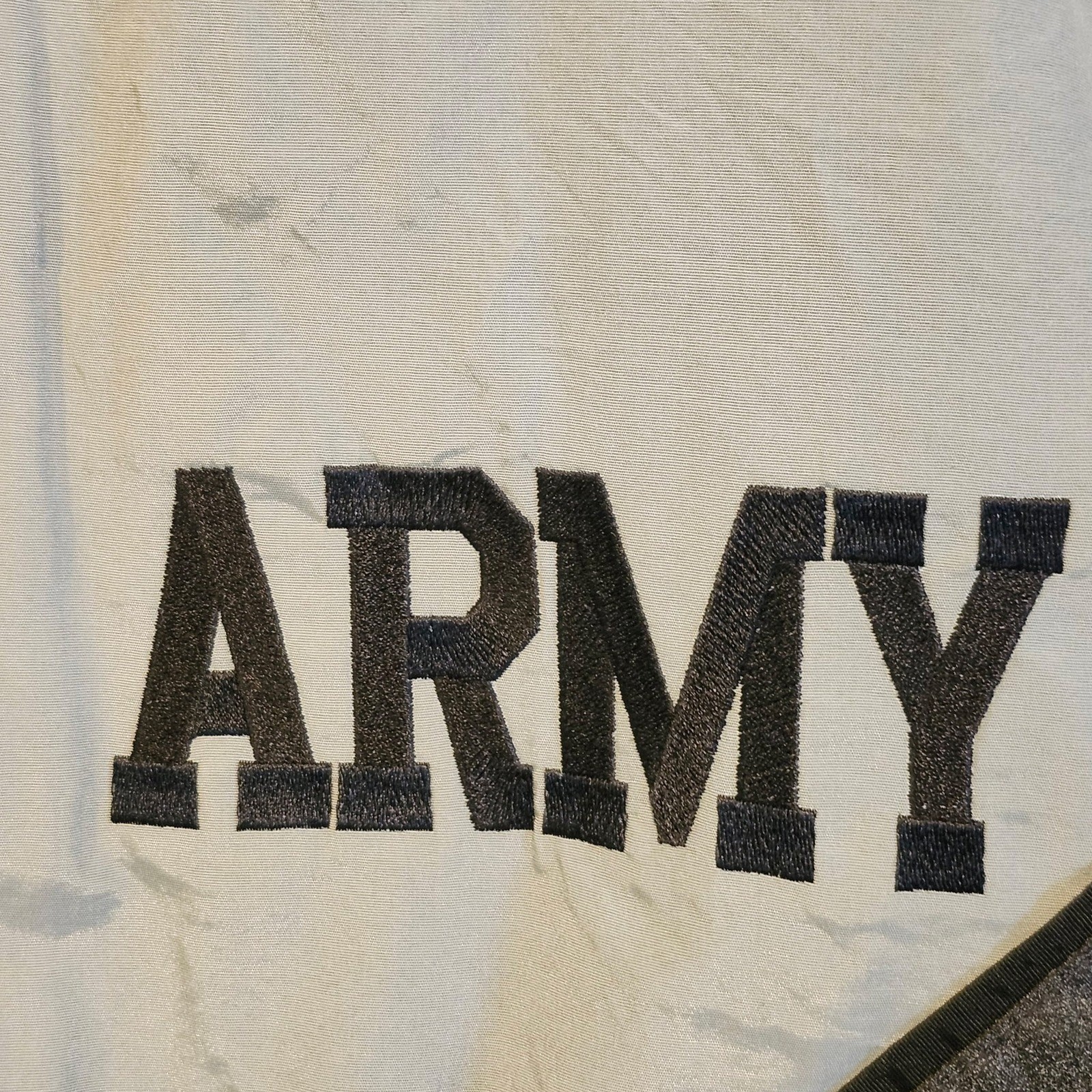US Army IPFU Training Jacket Grey Black Large Long Military Windbreaker