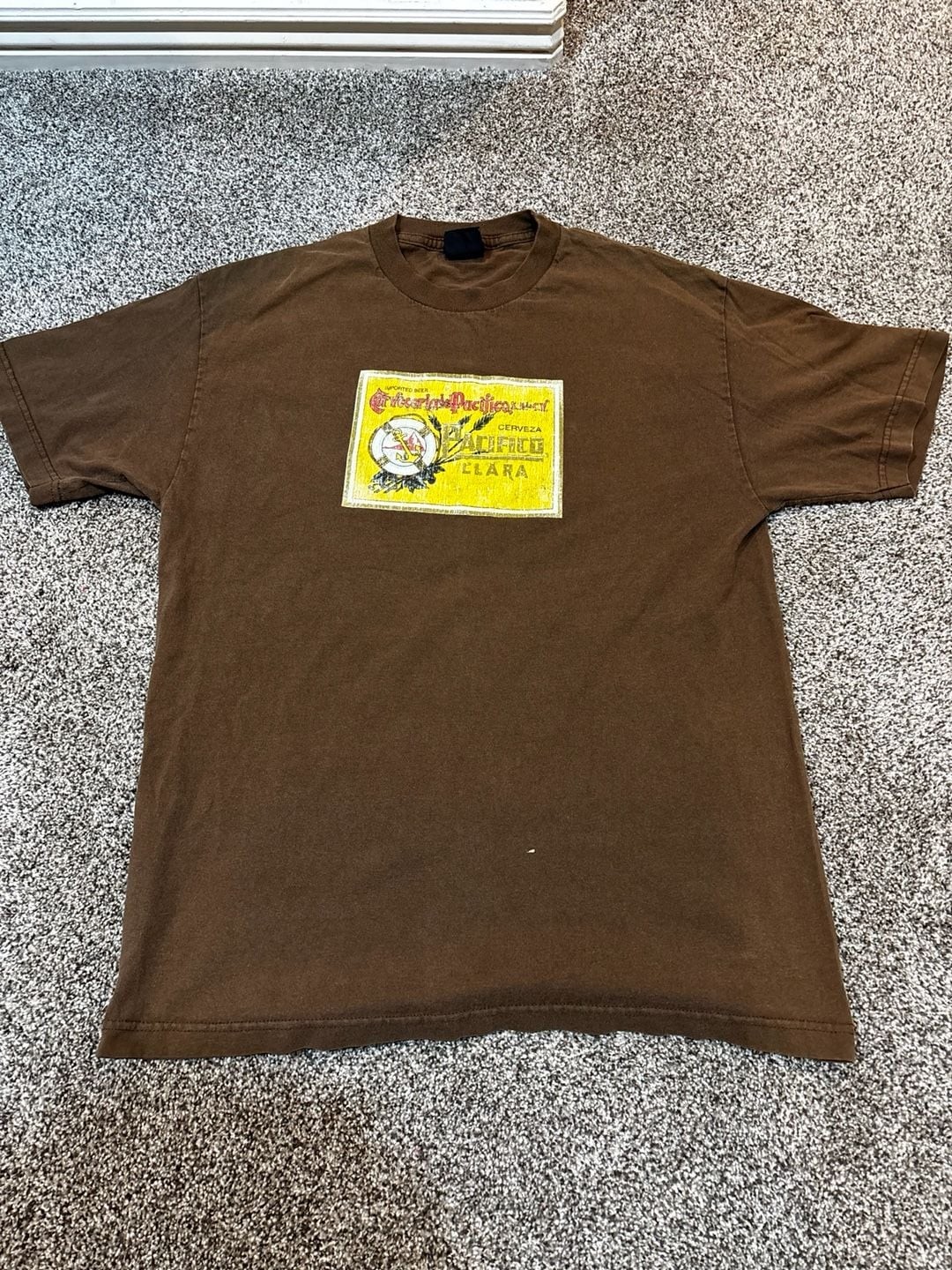 Vintage Anchor Blue Pacifico Clara Beer Graphic T-Shirt Brown