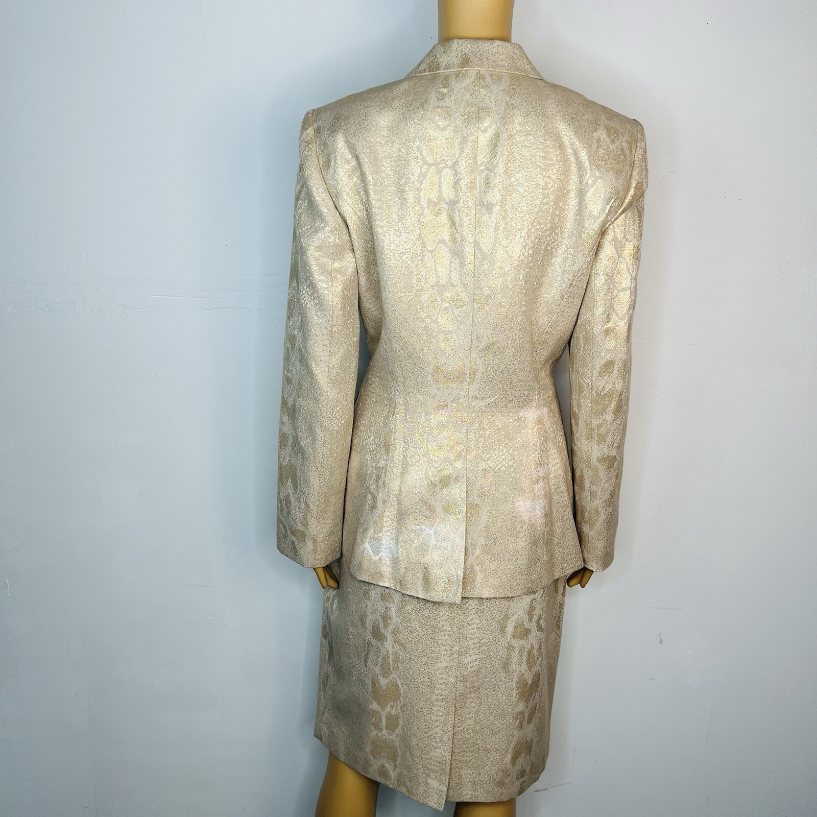 John Meyer Polyester Rayon Metallic Skirt Suit Size 10 Gold Floral Cocktail New