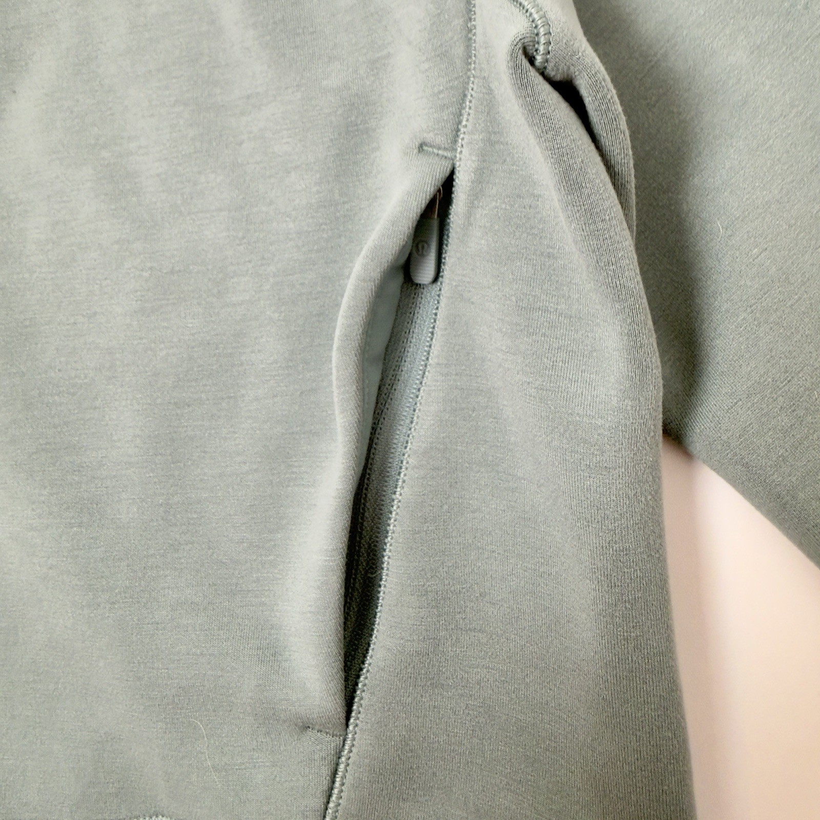 Lululemon Smooth Spacer Cropped Pullover In Crater Blue Size 0 Women’s EUC RARE