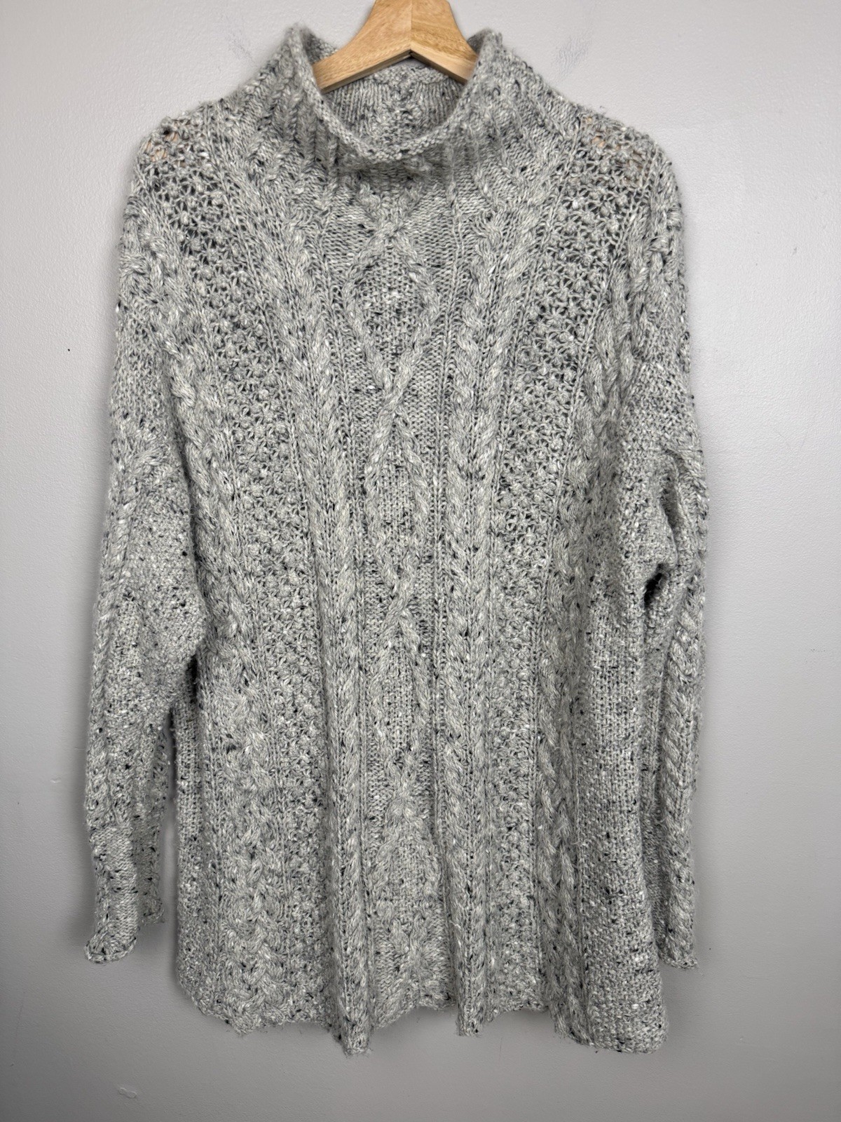 VTG Express Tricot Handknitted Fisherman Cable Knit Chunky Sweater Angora Blend