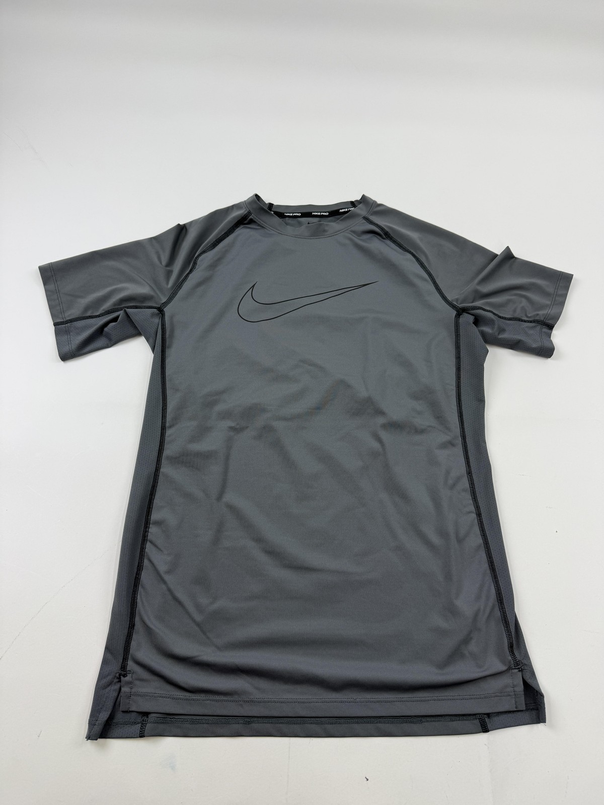 Nike Pro Shirt Mens Small Gray Dri-FIT Training Athletic Tee Top DD1982-068