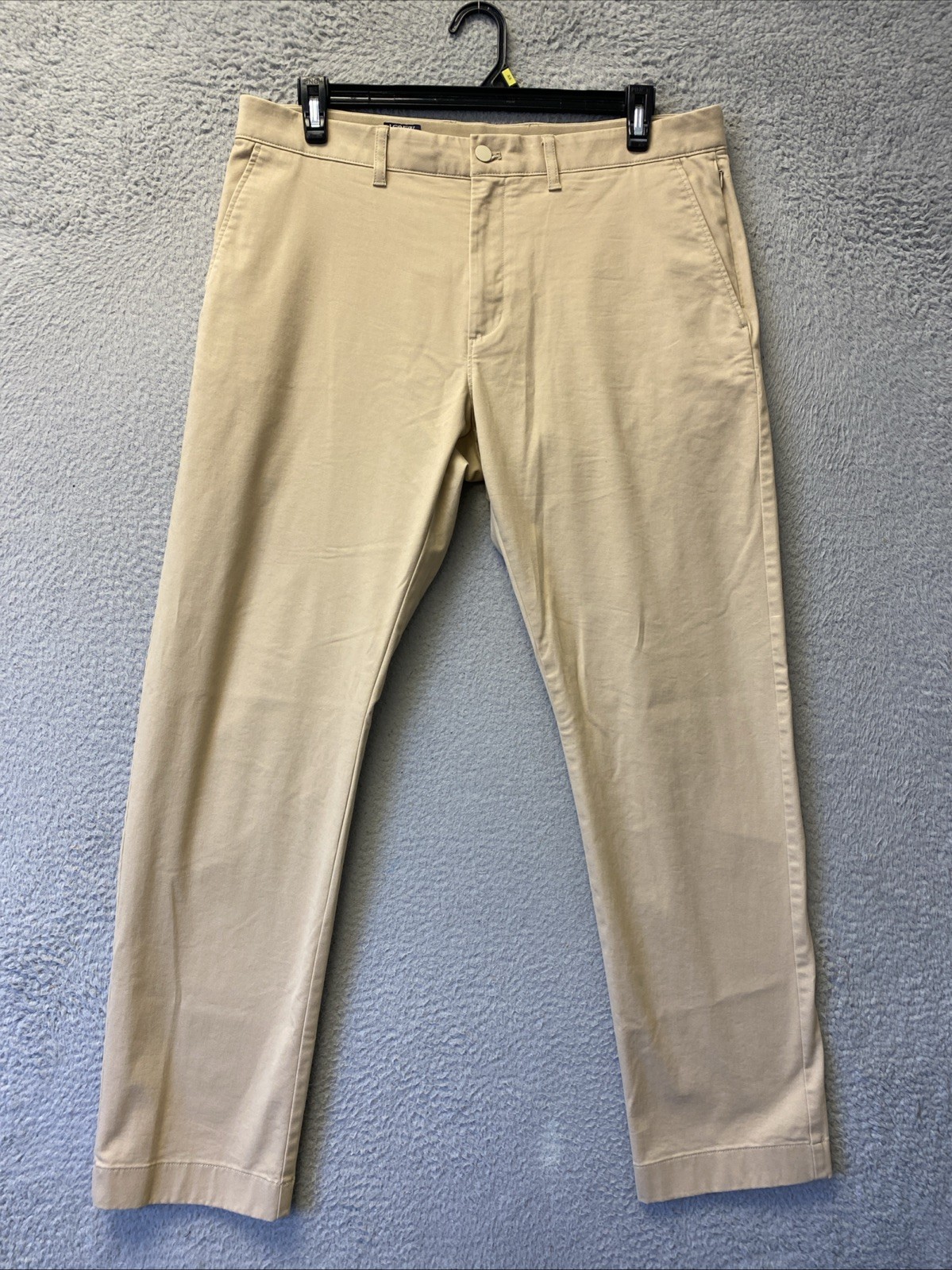 J. Crew Men’s Light Tan Chino Pants Excellent 36×32 Smooth Feel / 151-24