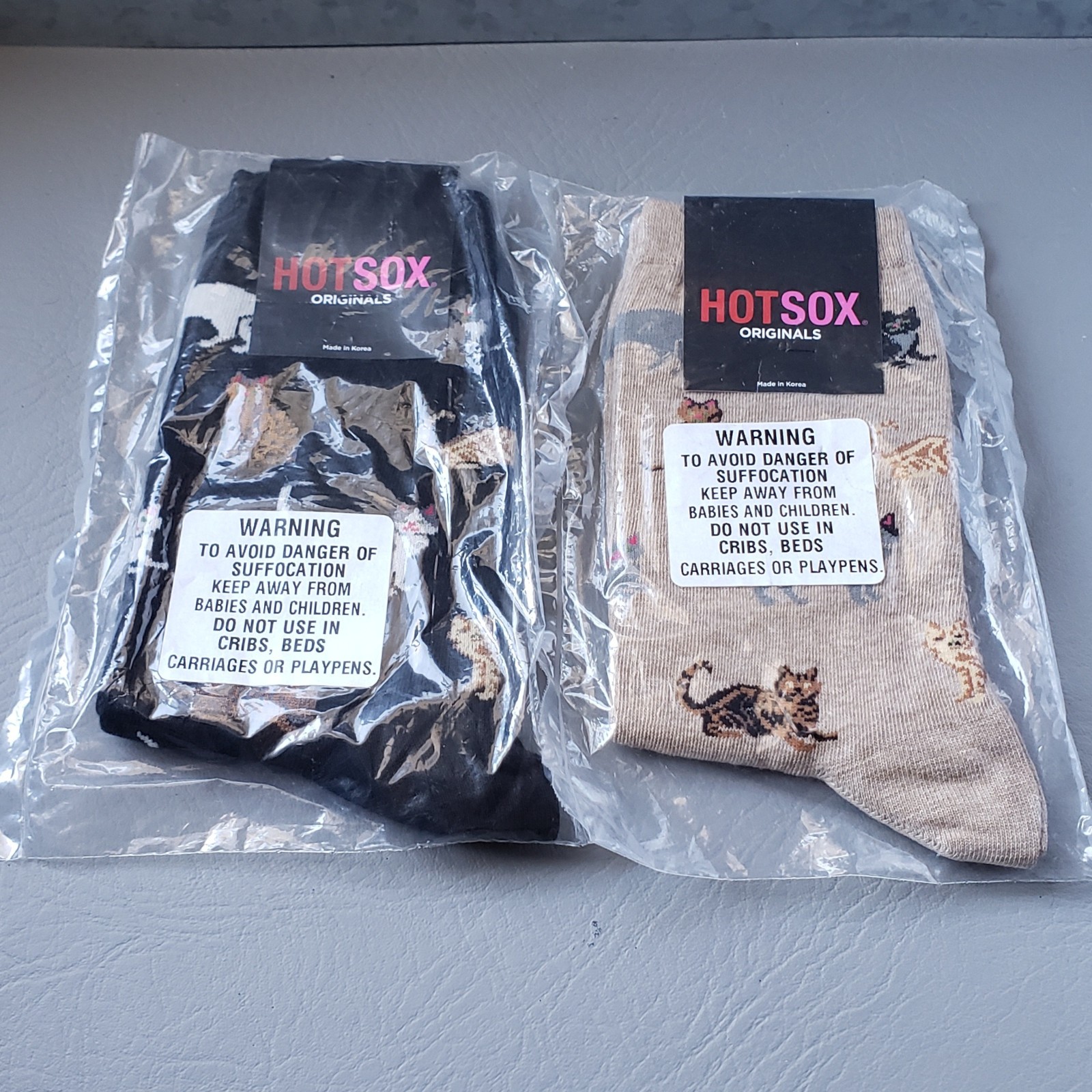Hot Sox Unisex Cats Crew Socks Set of Two 1 Black 1 Hemp Fits Sizes 9-11 NWT