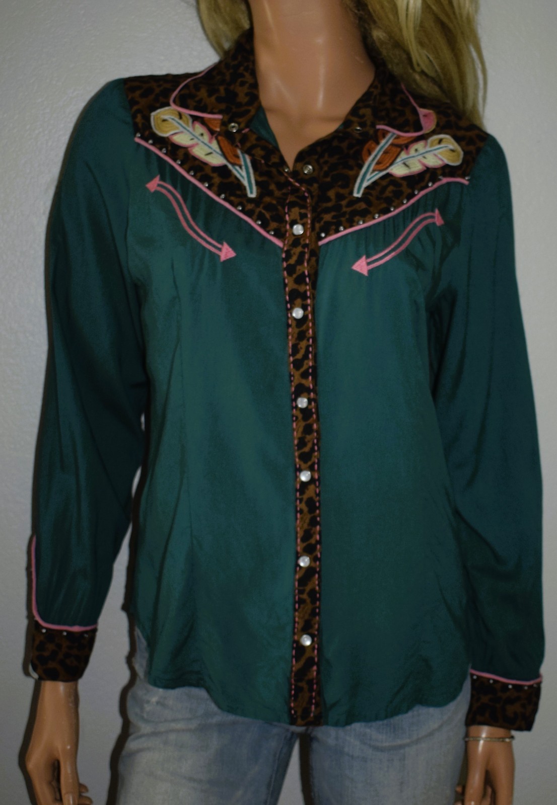 DOUBLE D RANCH Cheetah Feather Shirt X Small