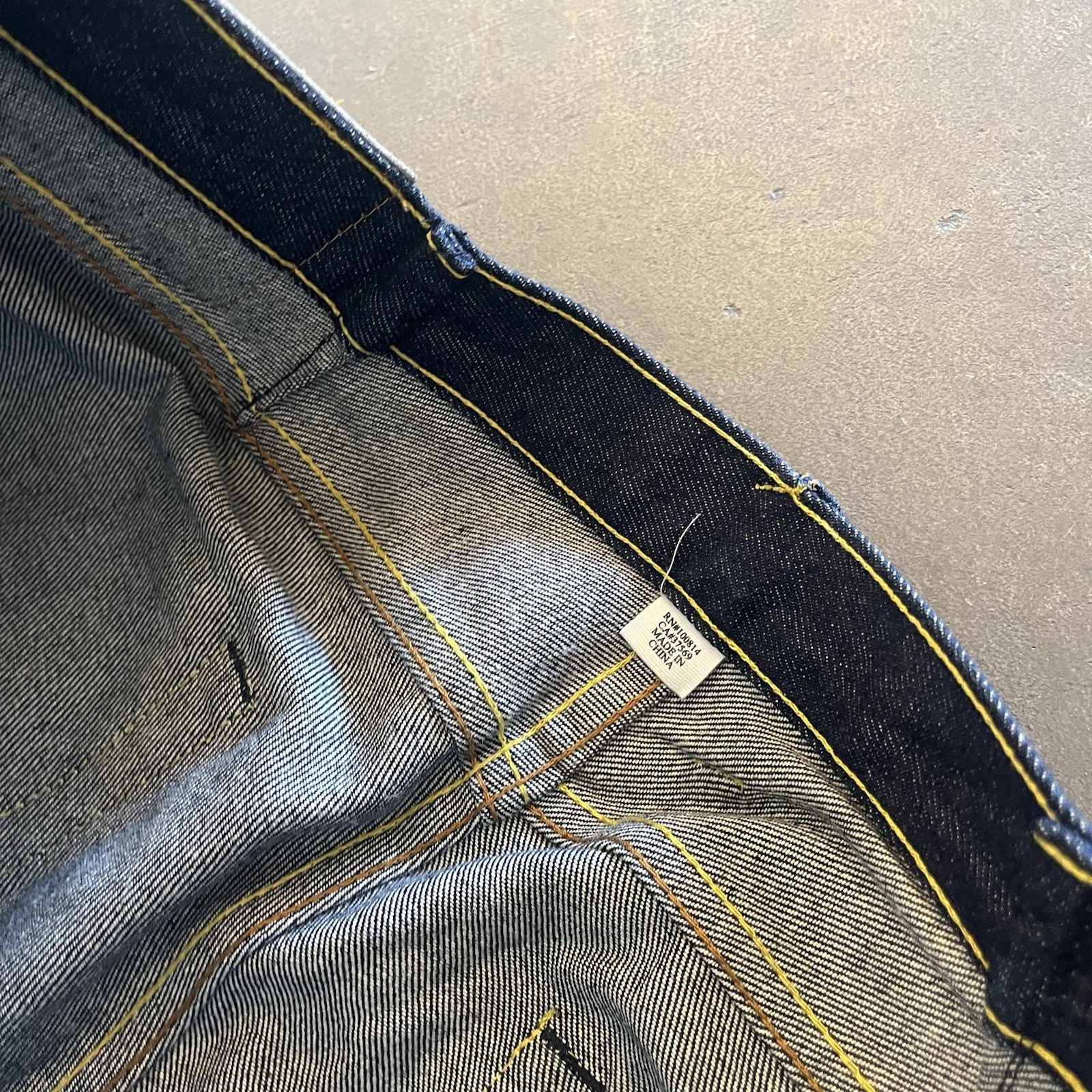 Vintage 2000’s Evisu Jeans dark denim shorts 36 x 15 READ DESCRIPTION