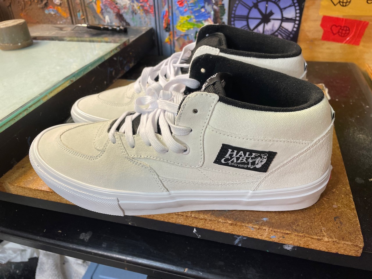 Vans Skate Half Cab White Black Suede Sz US 13 Men New VN0A5FCDYB2 Sneaker