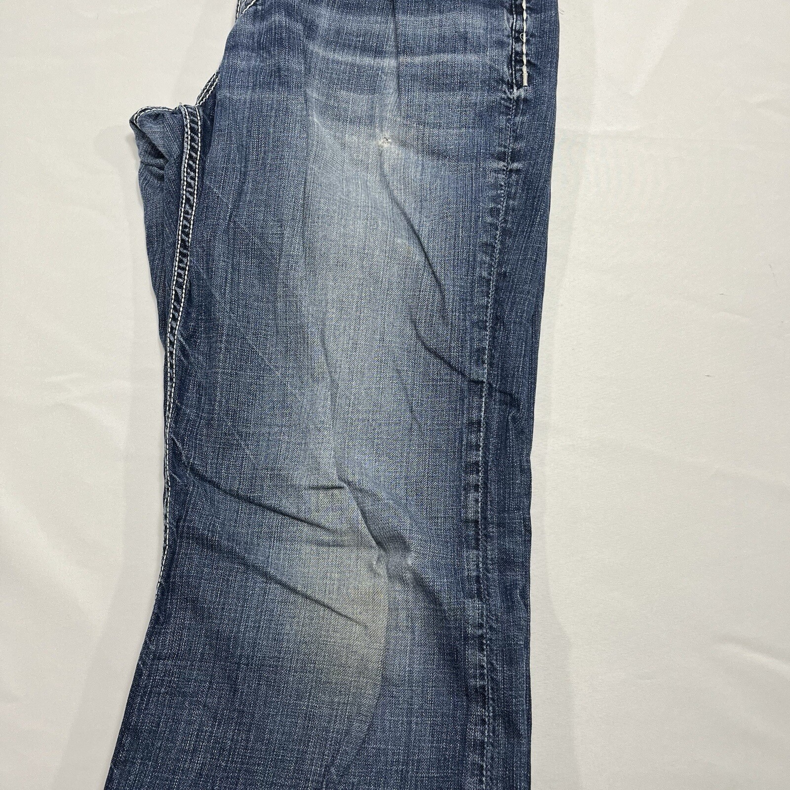 Men’s Buckle BKE Tyler Size 32R (30×30”) Denim Blue Jeans Distressed Frayed Cuff