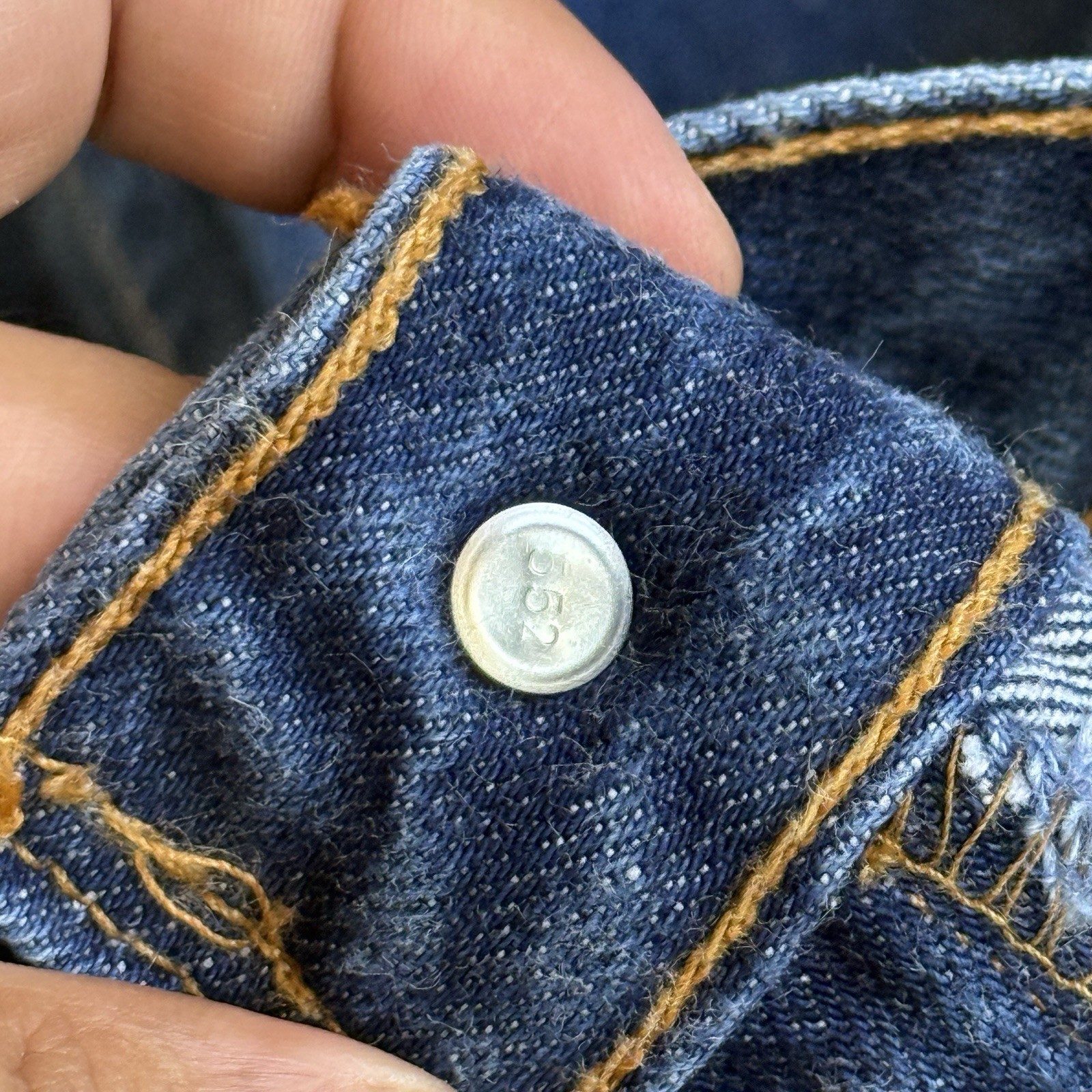 Vintage Levi’s Jeans Mens (FITS 36×31”) 501 XX Shrink To Fit Made in USA Denim