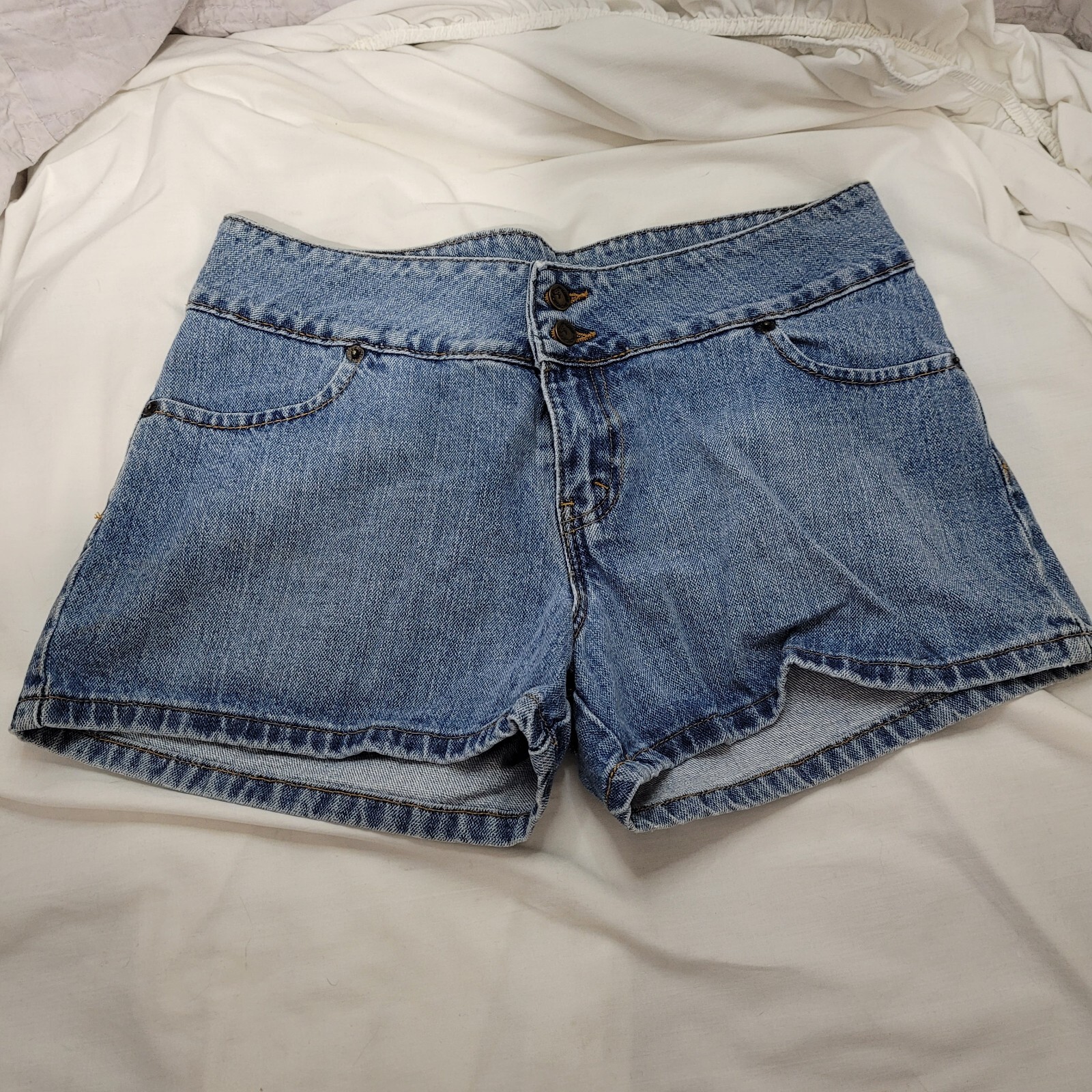 Vtg 90’s Jordache Low Rise Stretch Denim Blue Jean Shorts Size 9/10