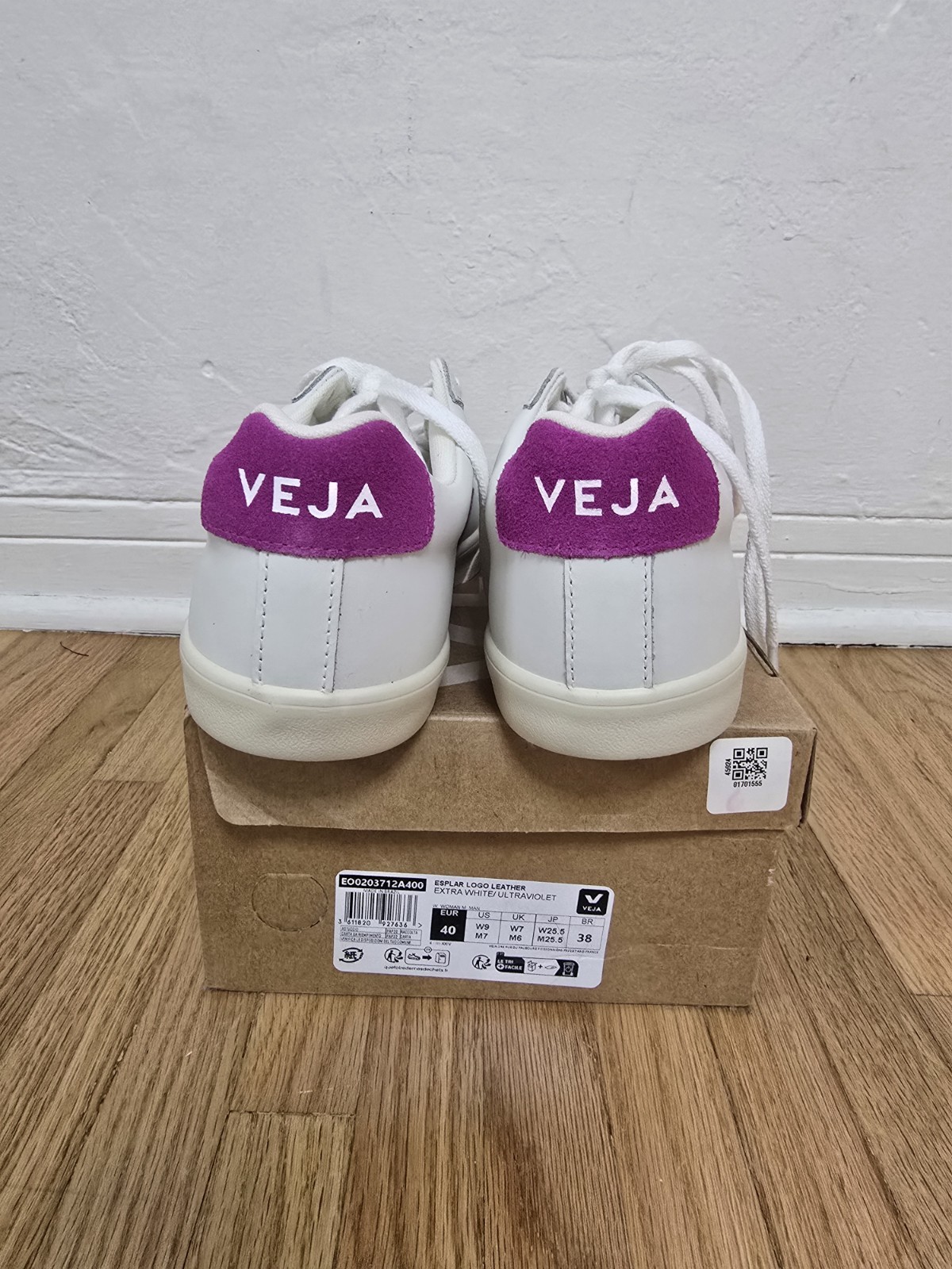 NWT Unisex Esplar Logo Leather Sneakers Ultraviolet Extra White W9/M7