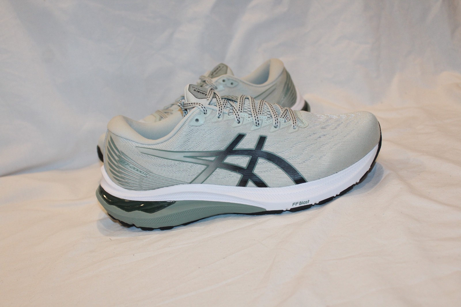 ASICS GT-2000 11 Light Sage Black Men’s Running Athletic Sneakers NEW Sz 9.5