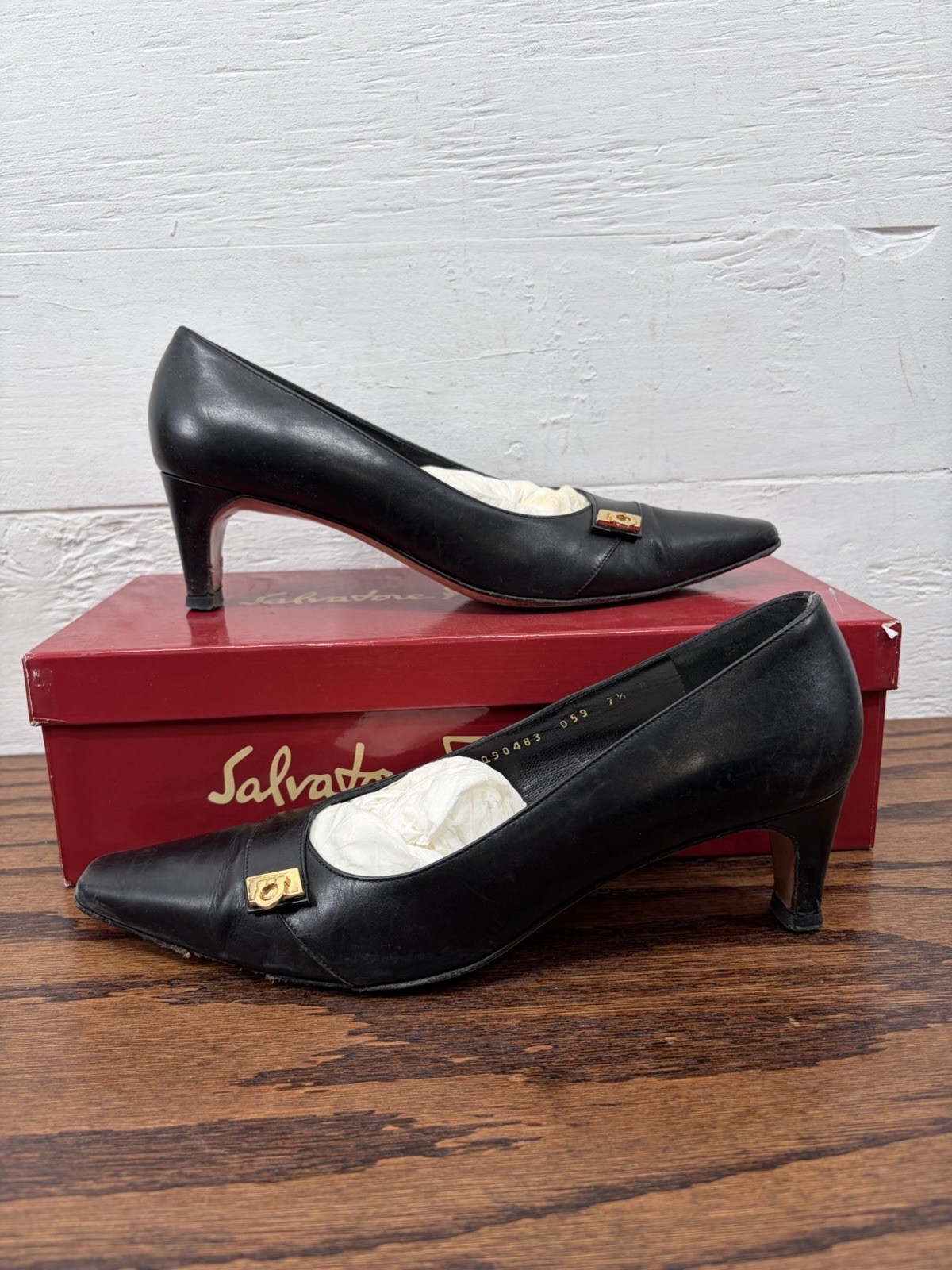 Salvatore Ferragamo Concept 4cm Black Heels 7.5B Magnolia Skin