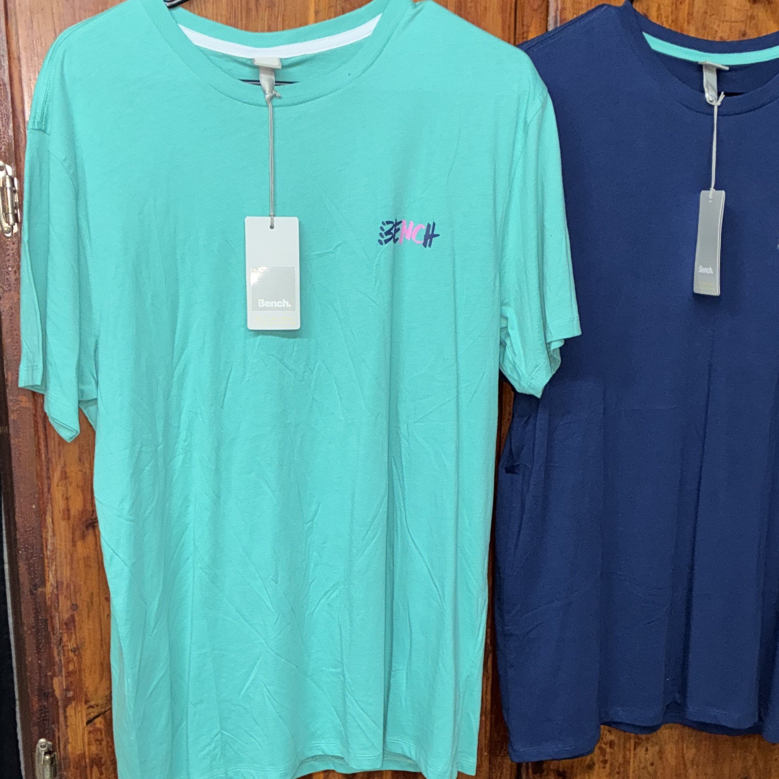 2 Bench Men’s Sz. S Crew Neck Short Sleeve Graphic Logo Tee Blue & Green NWT