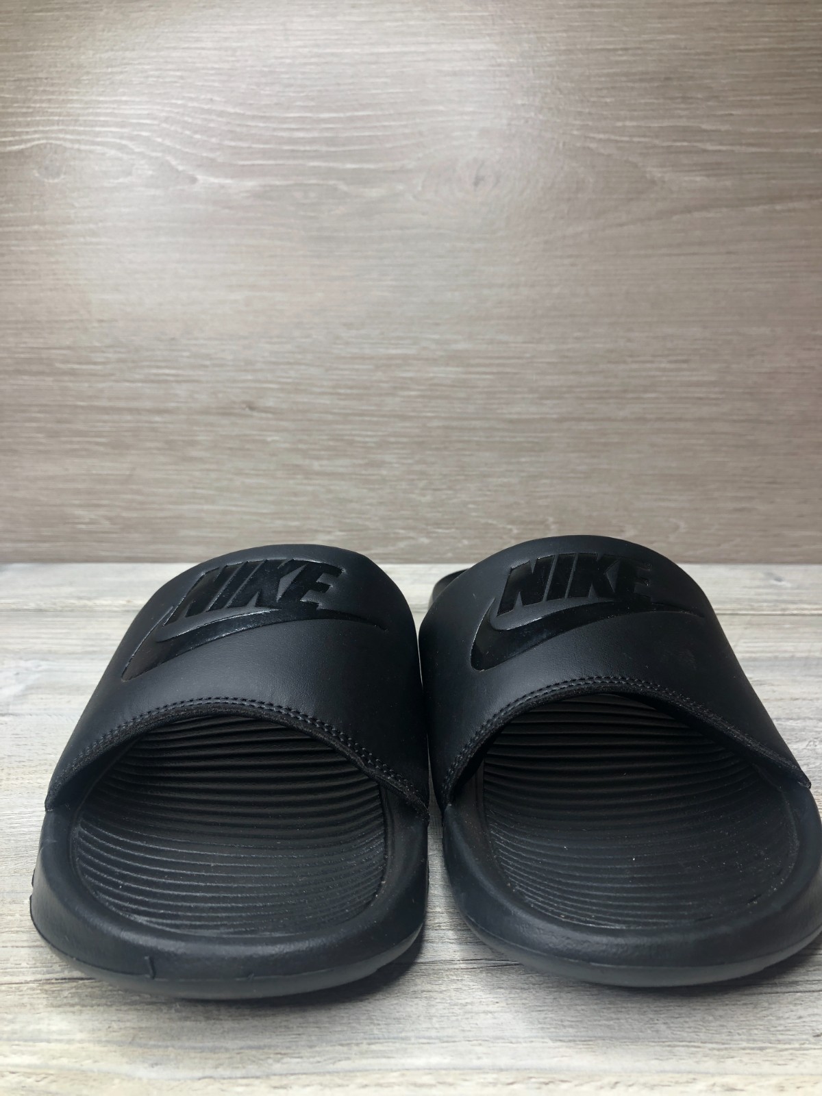 *NEW* Men NIKE VICTORI ONE SLIDES BLACK/BLACK Sz 10M