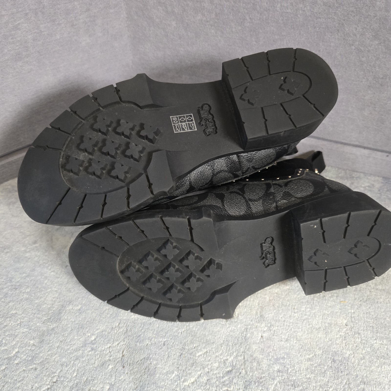 Coach Lory Signature Bootie Grey Black Size 6.5 B NWOB MSRP: $250.00