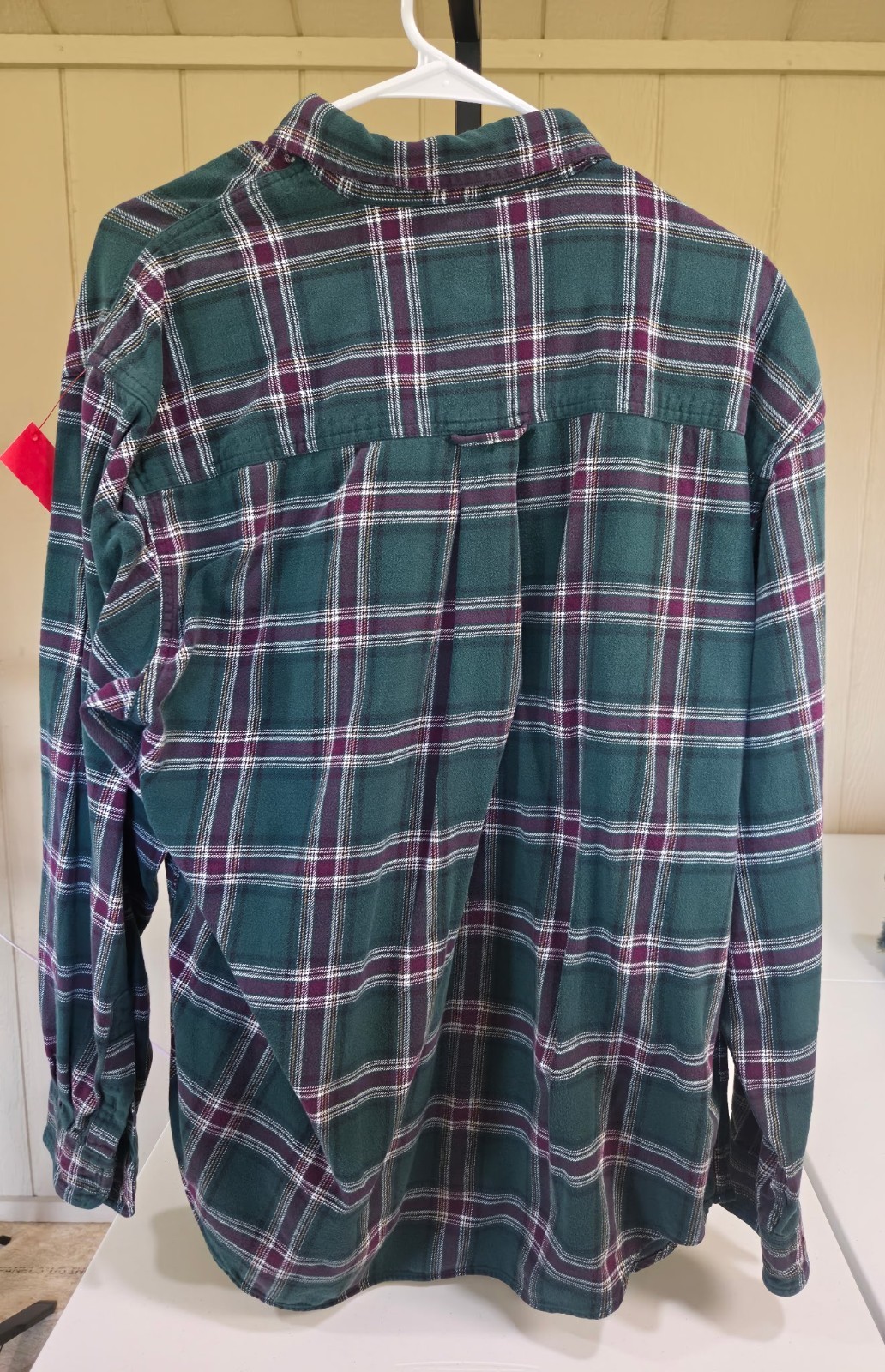 Eddie Bauer Bainbridge Flannel Men’s L Green/Purple/White Plaid Pocket Button-Up