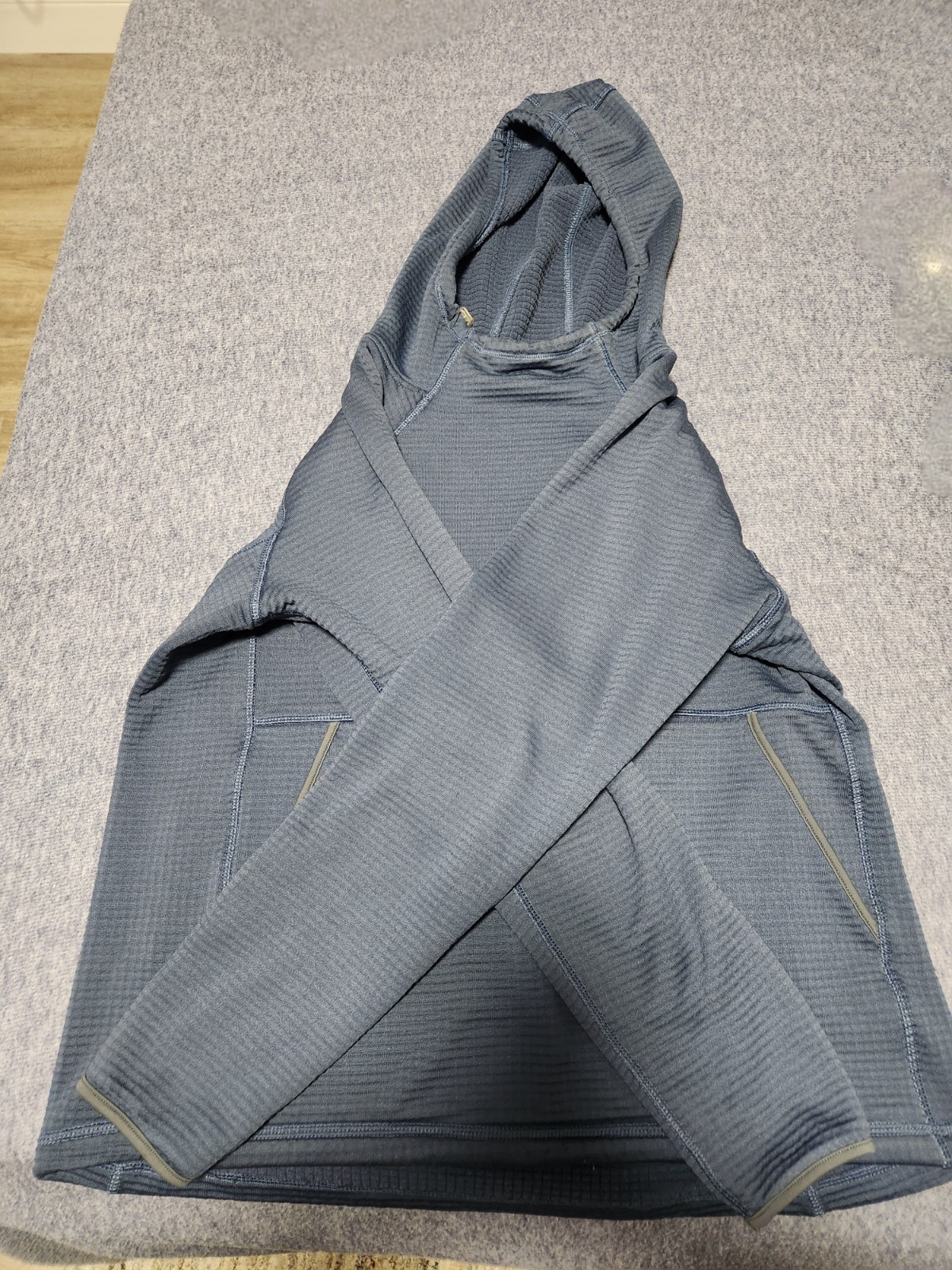 Fayettechill Hoody Leah, Micro Grid, size L, blue color, great condition.