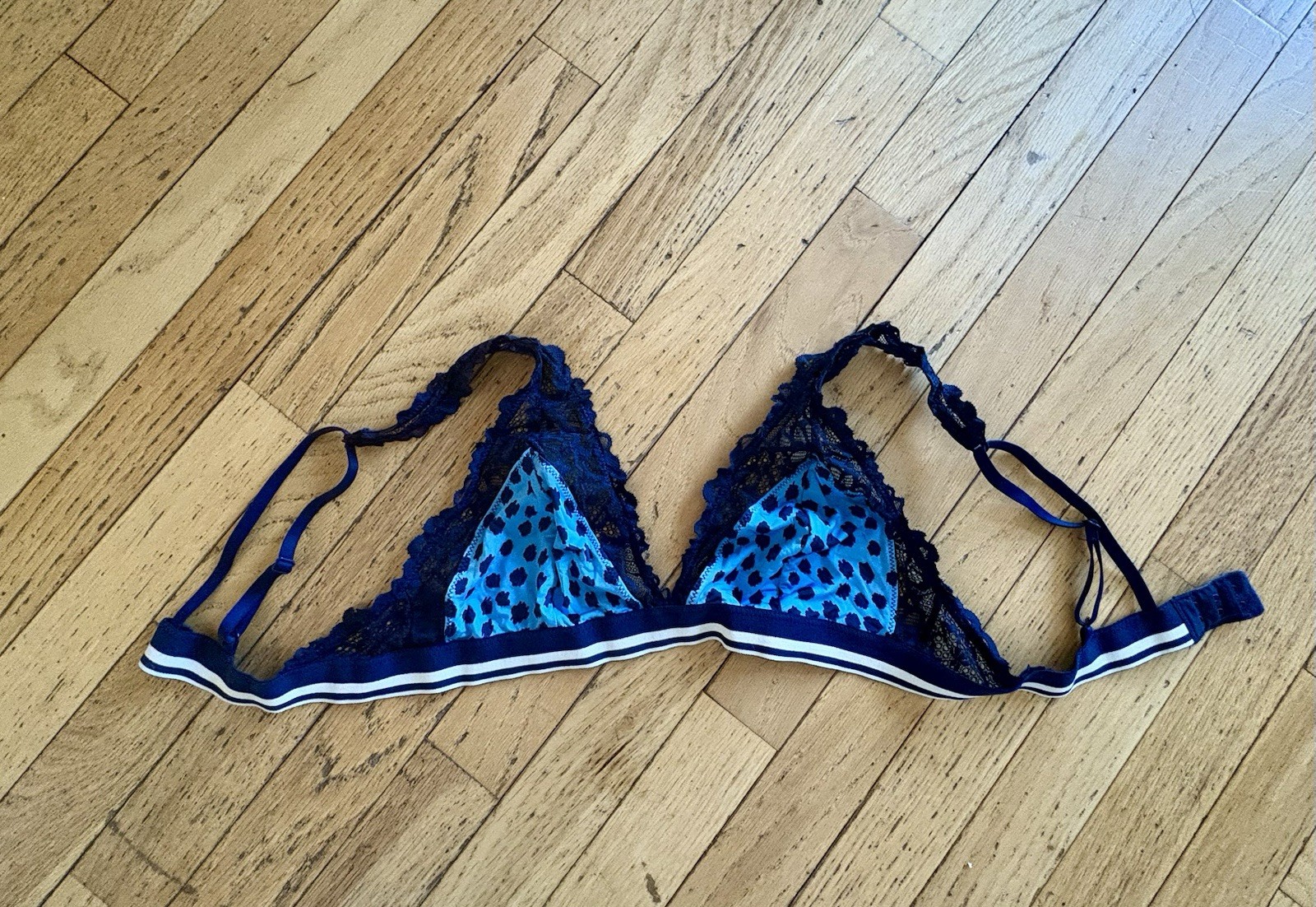 Aerie M Blue Leopard Animal Print Lace Wireless Bralette