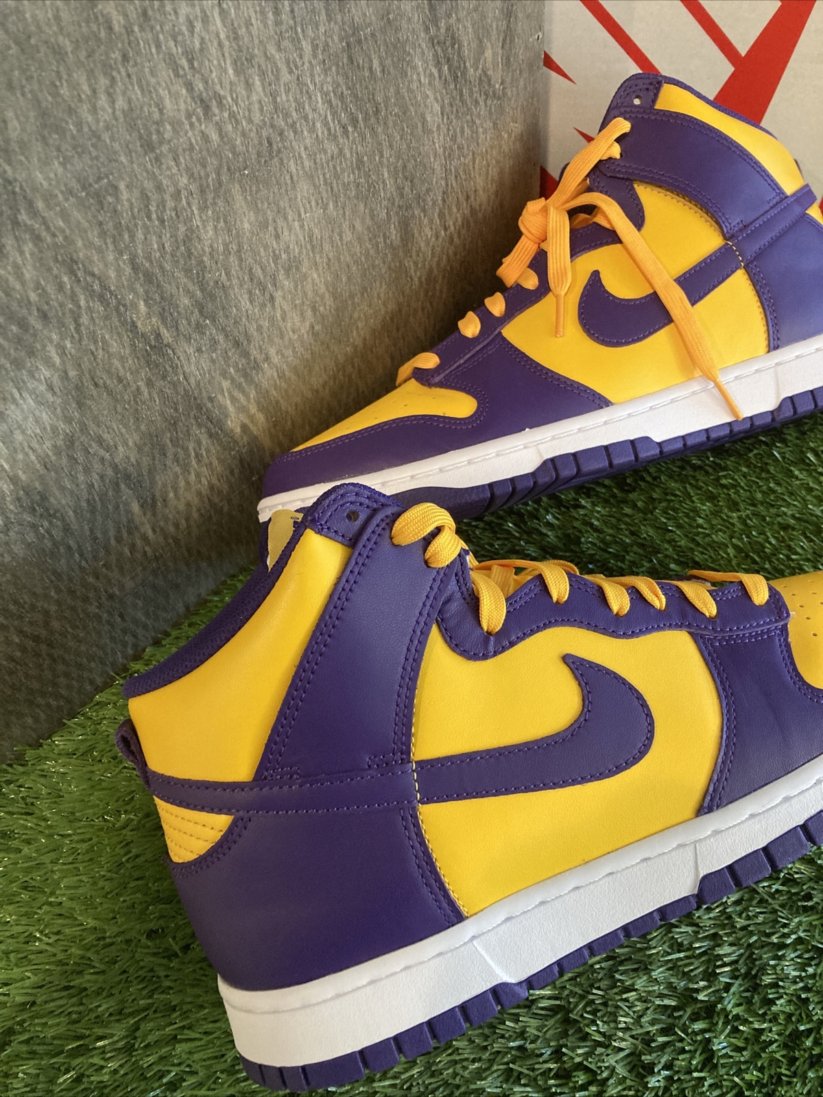 Nike Dunk High Lakers: DD1399-500 Size 10
