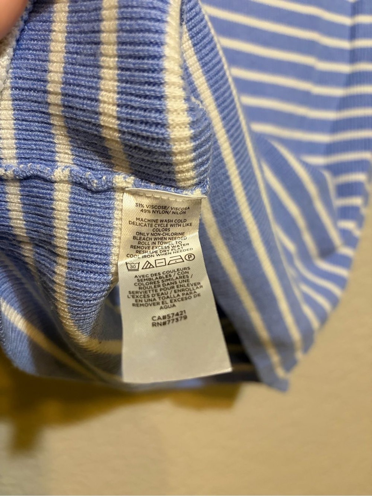 Ann Taylor Blue & White Striped Short Sleeve Sweater Size Medium