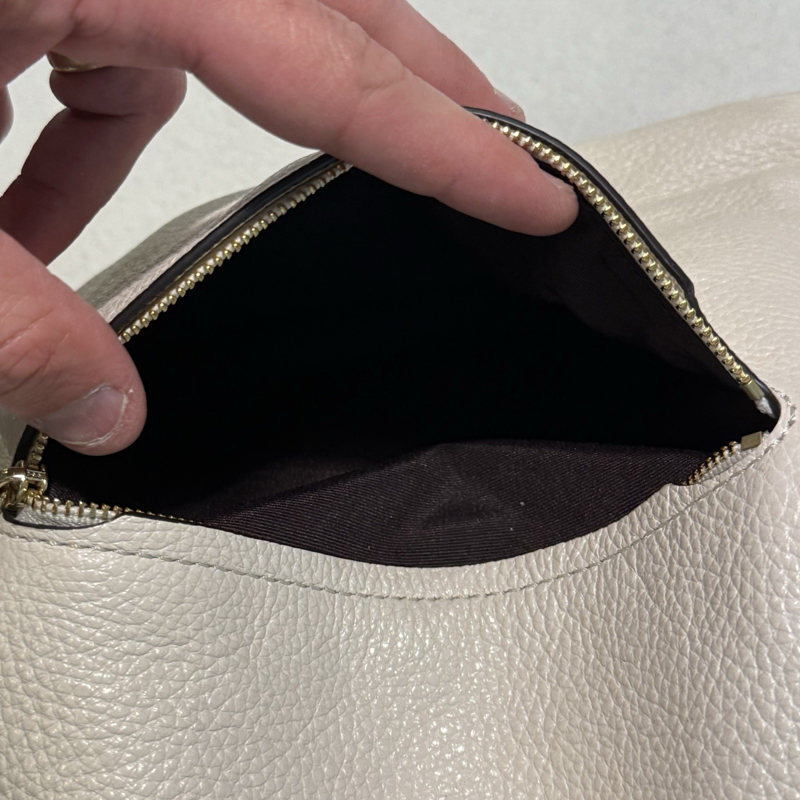 Coach Edie 31 F31507 Pebbled Leather Shoulder Bag Chalk Gold Hardware +New Strap