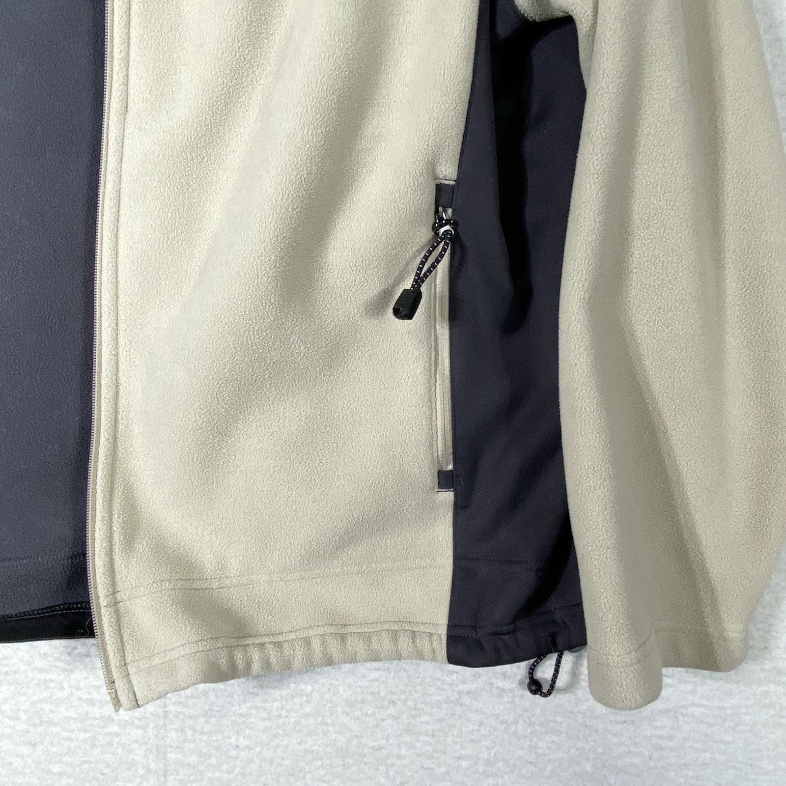 Tek Gear Fleece Jacket Men’s L Cream Gray Full Zip Stand Up Collar Lightweight