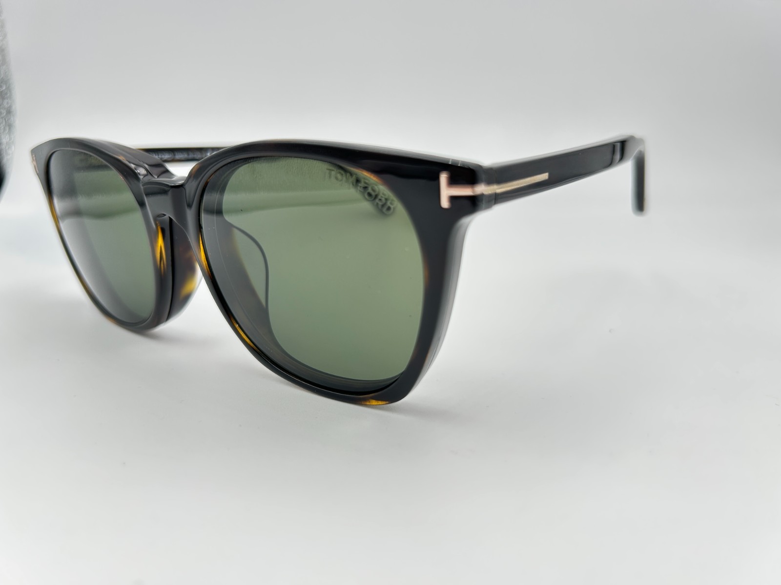 Tom Ford Sunglasses TF6052 D B 052 Tortoise Gray 55 Clip on Blue light