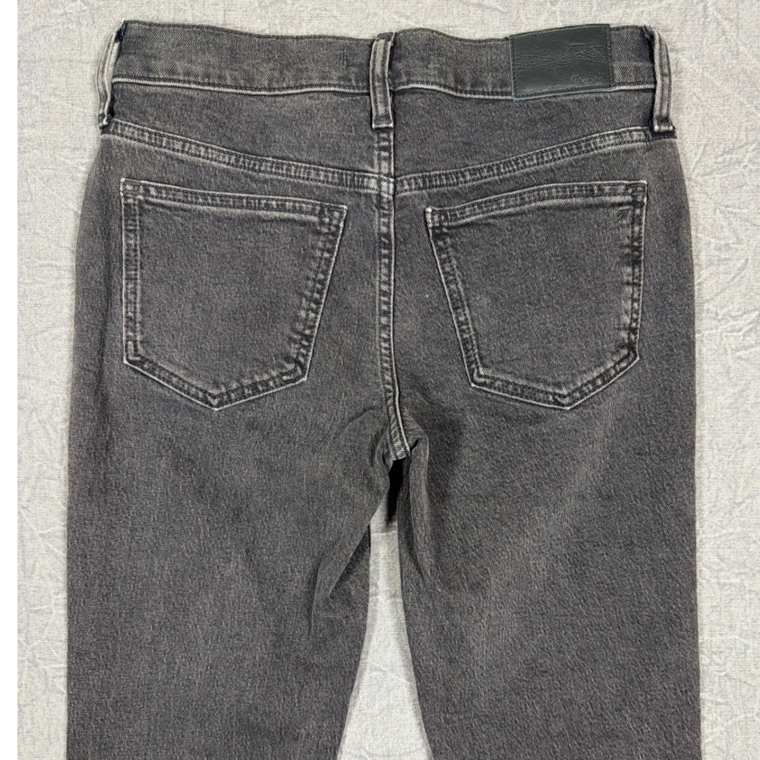Madewell Jeans Womens 25P The Mid-Rise Perfect Vintage Black Straight Leg