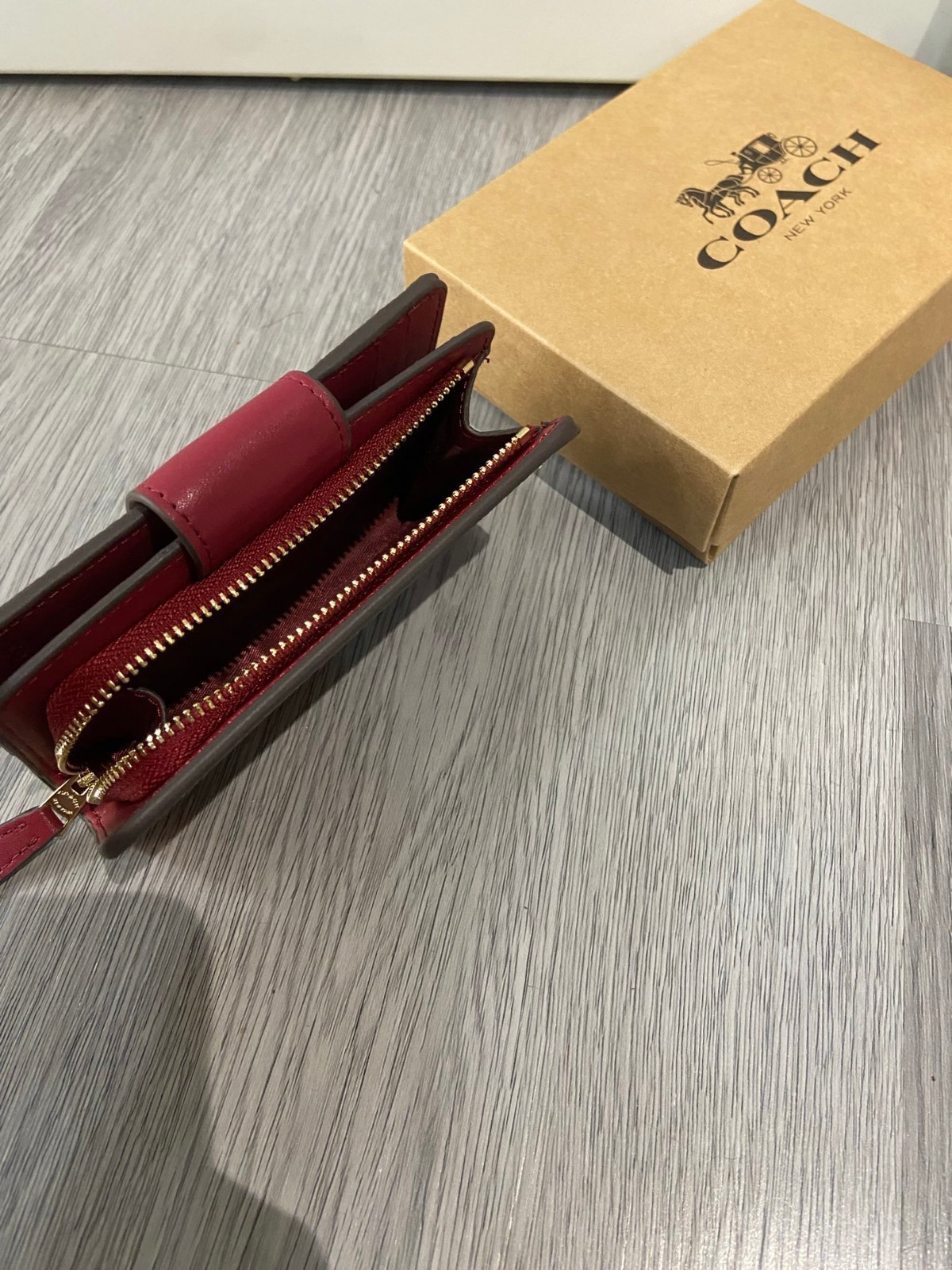 Coach Med Corner Zip Wallet Clutch CZ342 Brown Signature Canvas Cherry Print!!