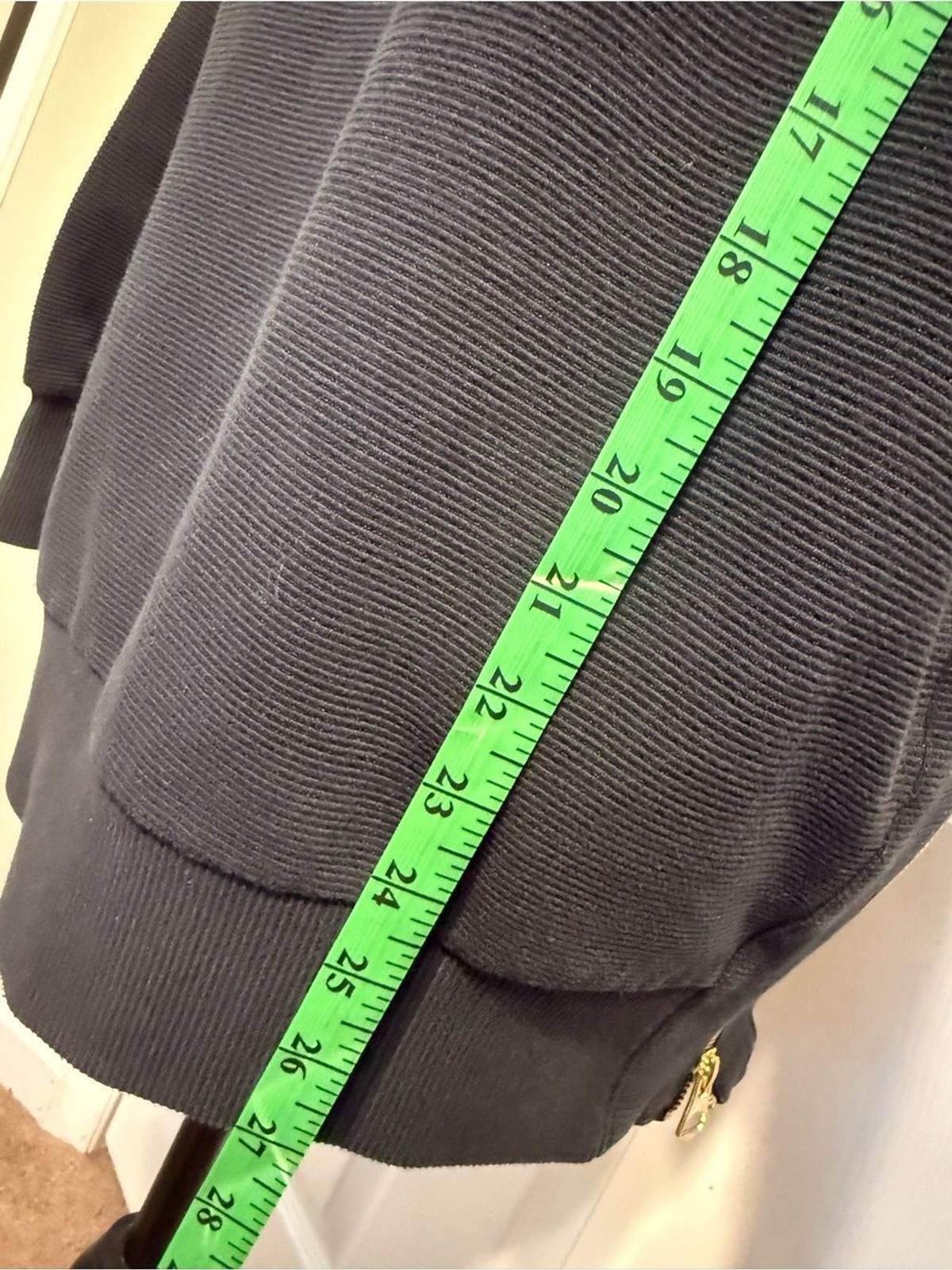 the Noli Shop Black Ribbed Crewneck Sweater