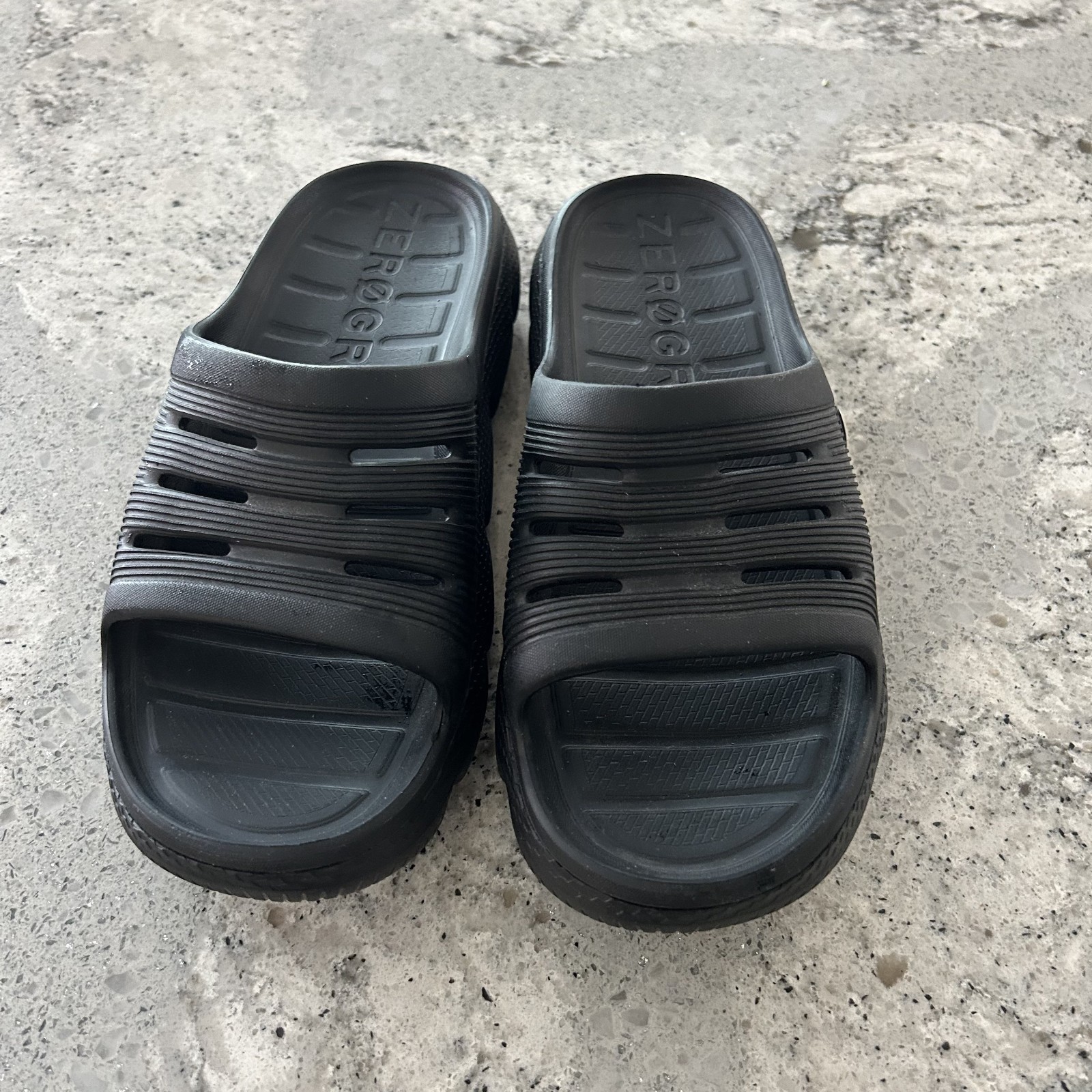 Cole Haan Zero Grand Slide Sandals Black Logo Embossed W9, M7